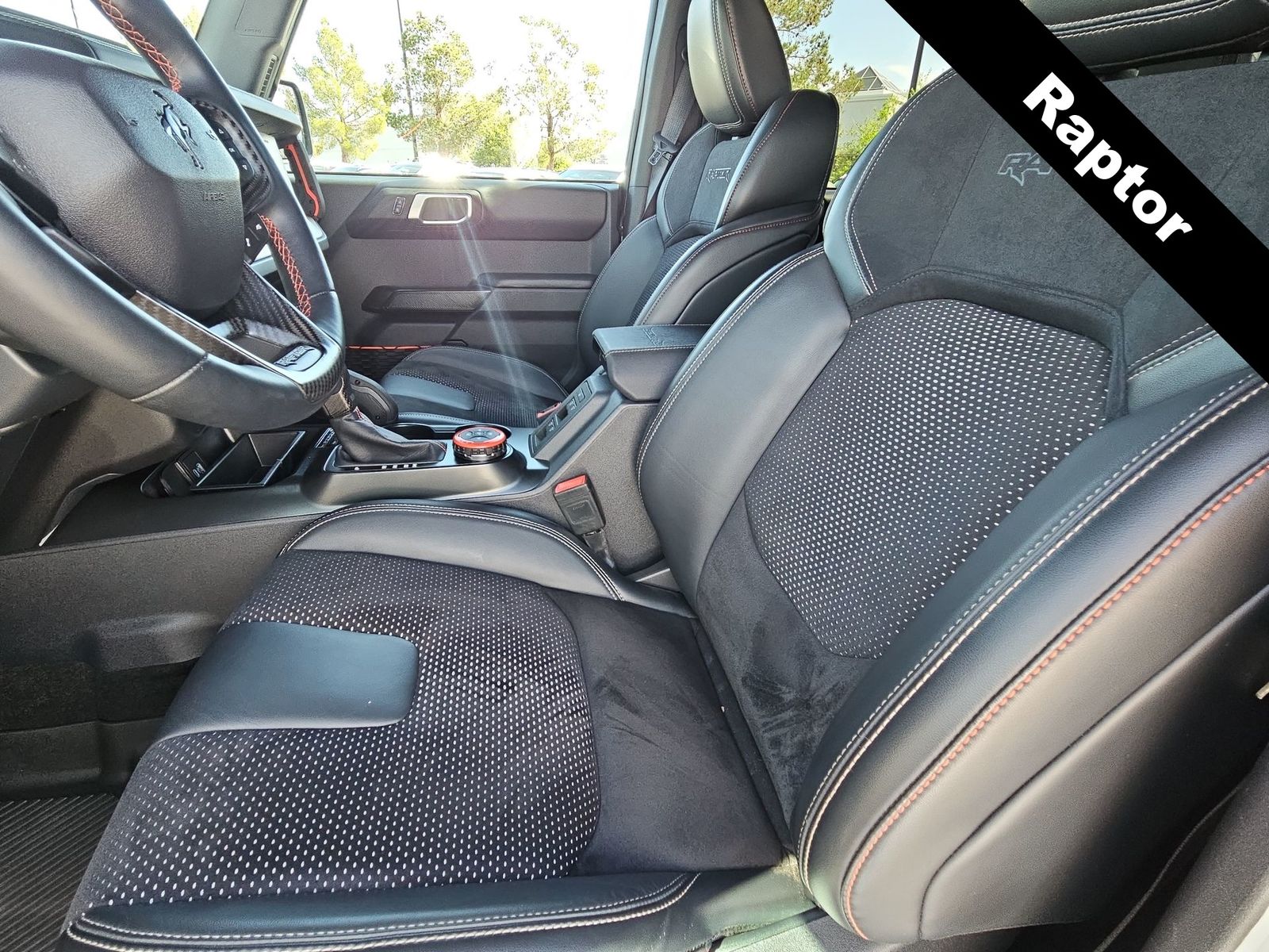 Thumbnail: 2024 Ford Bronco - 15