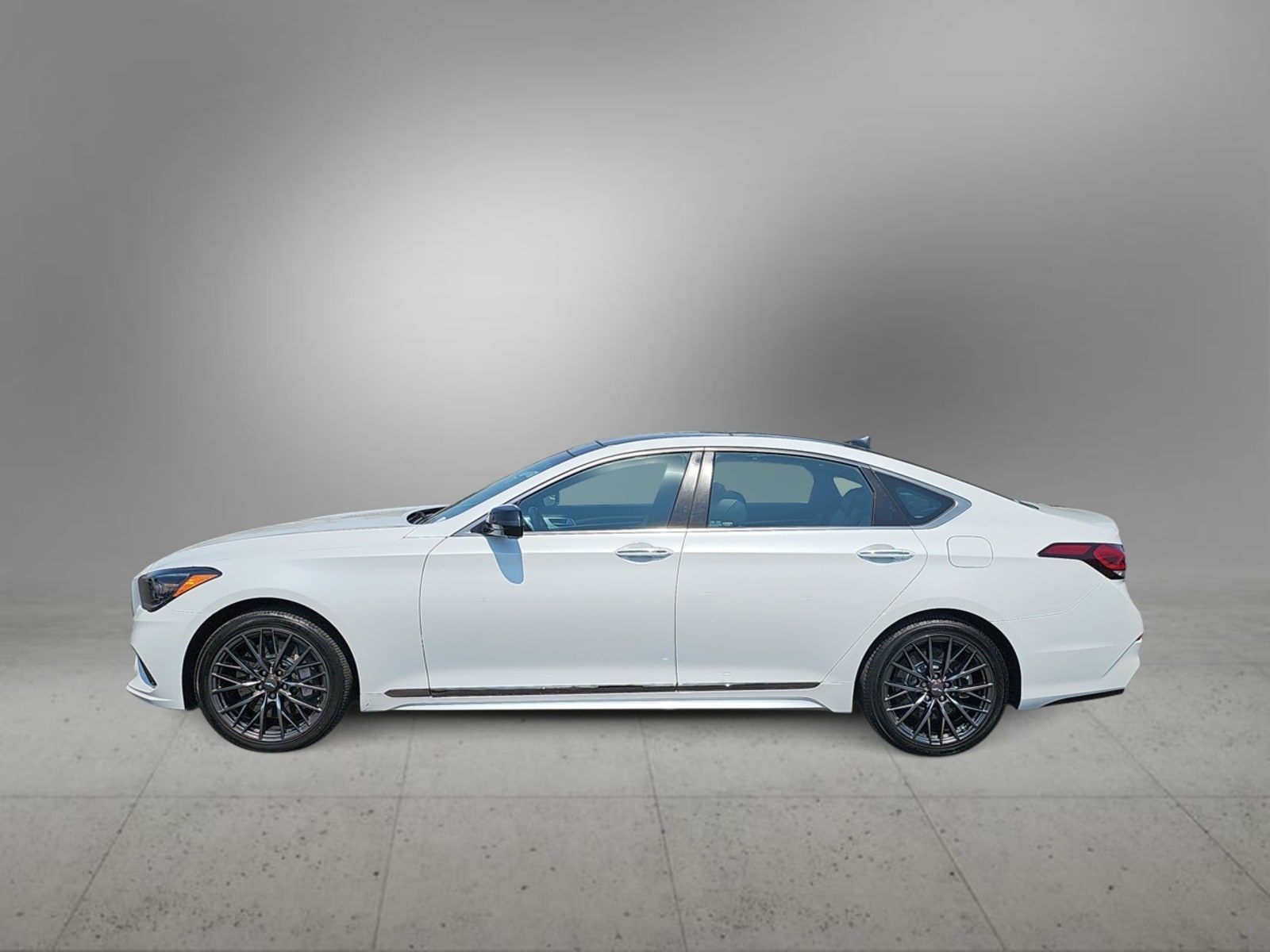 Thumbnail: 2018 Genesis G80 - 6