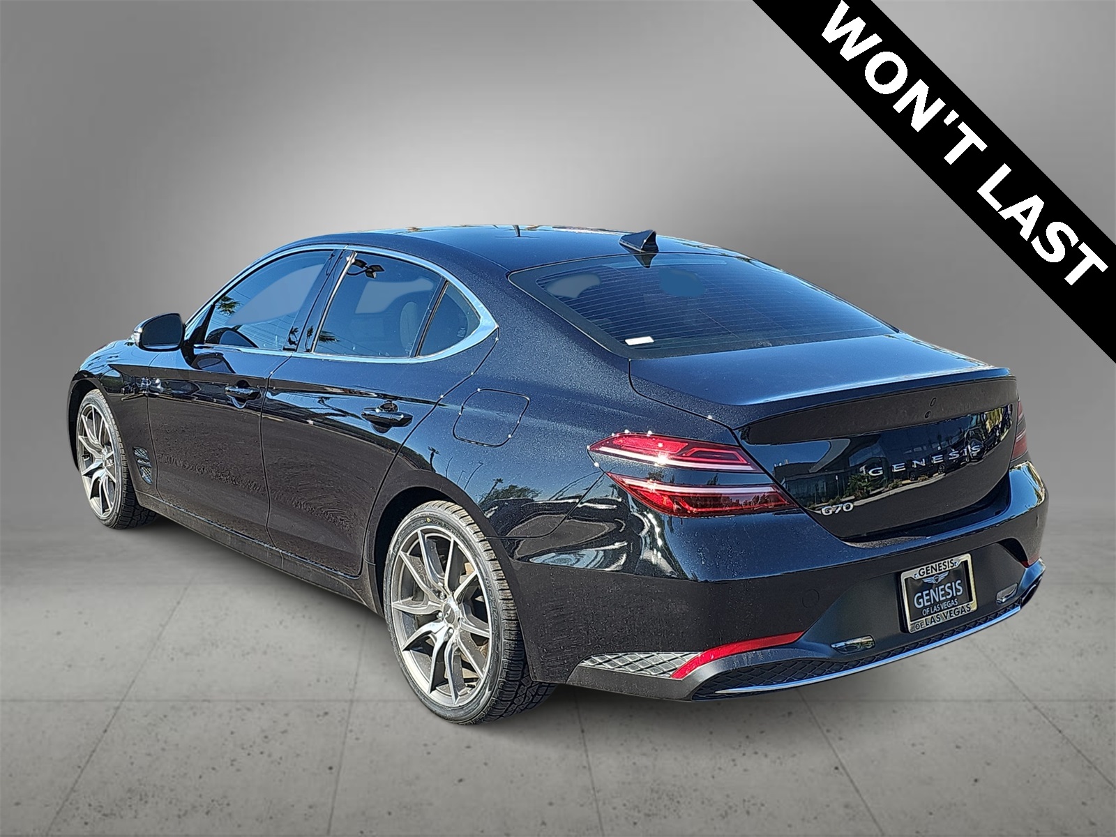 Thumbnail: 2023 Genesis G70 - 6