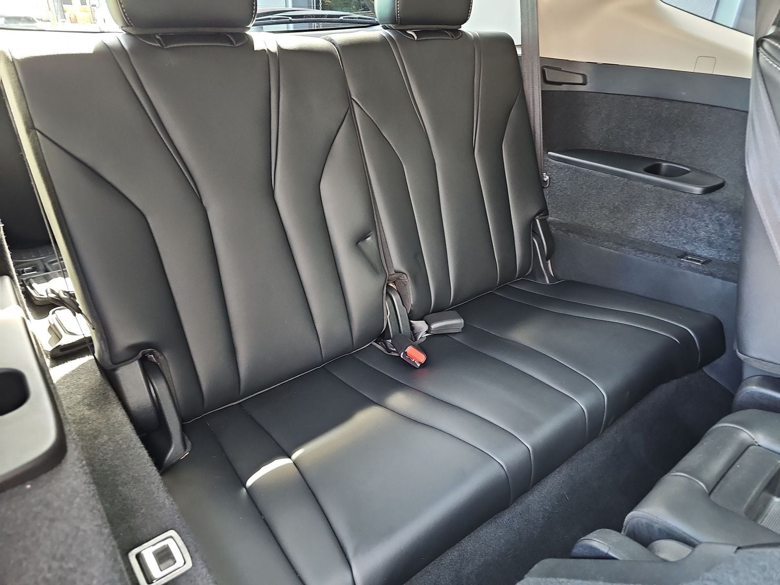 Thumbnail: 2023 Acura MDX - 30