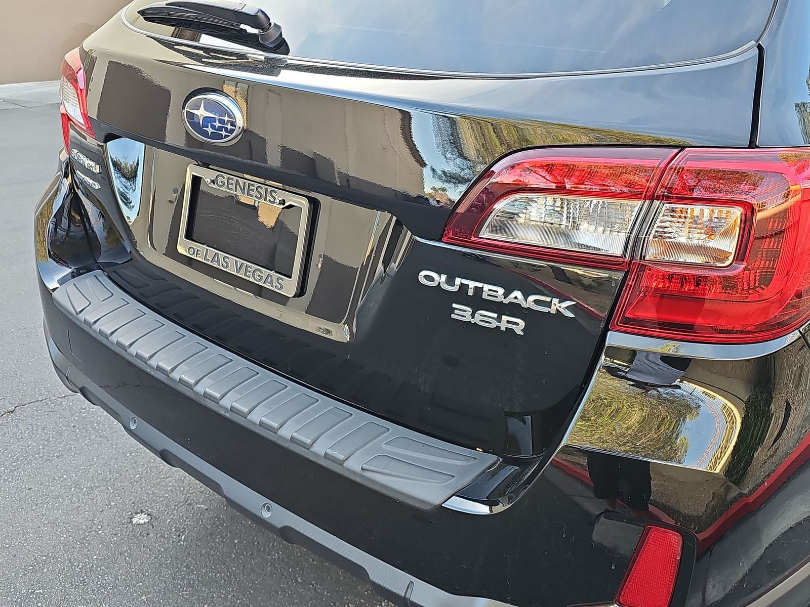Thumbnail: 2017 Subaru Outback - 11