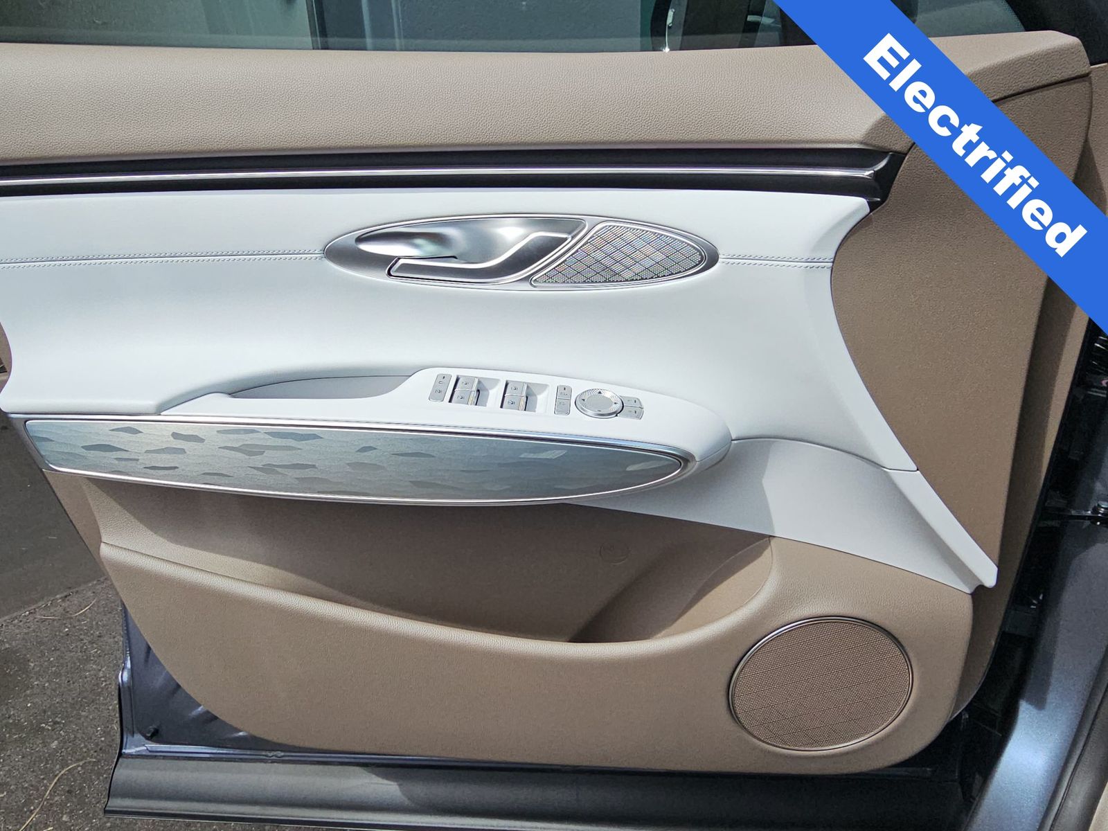 Thumbnail: 2026 Genesis GV70 - 28