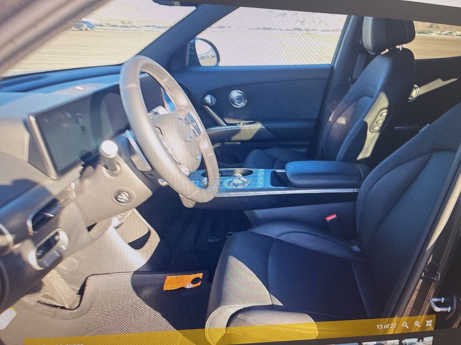 Thumbnail: 2025 Genesis GV60 - 10