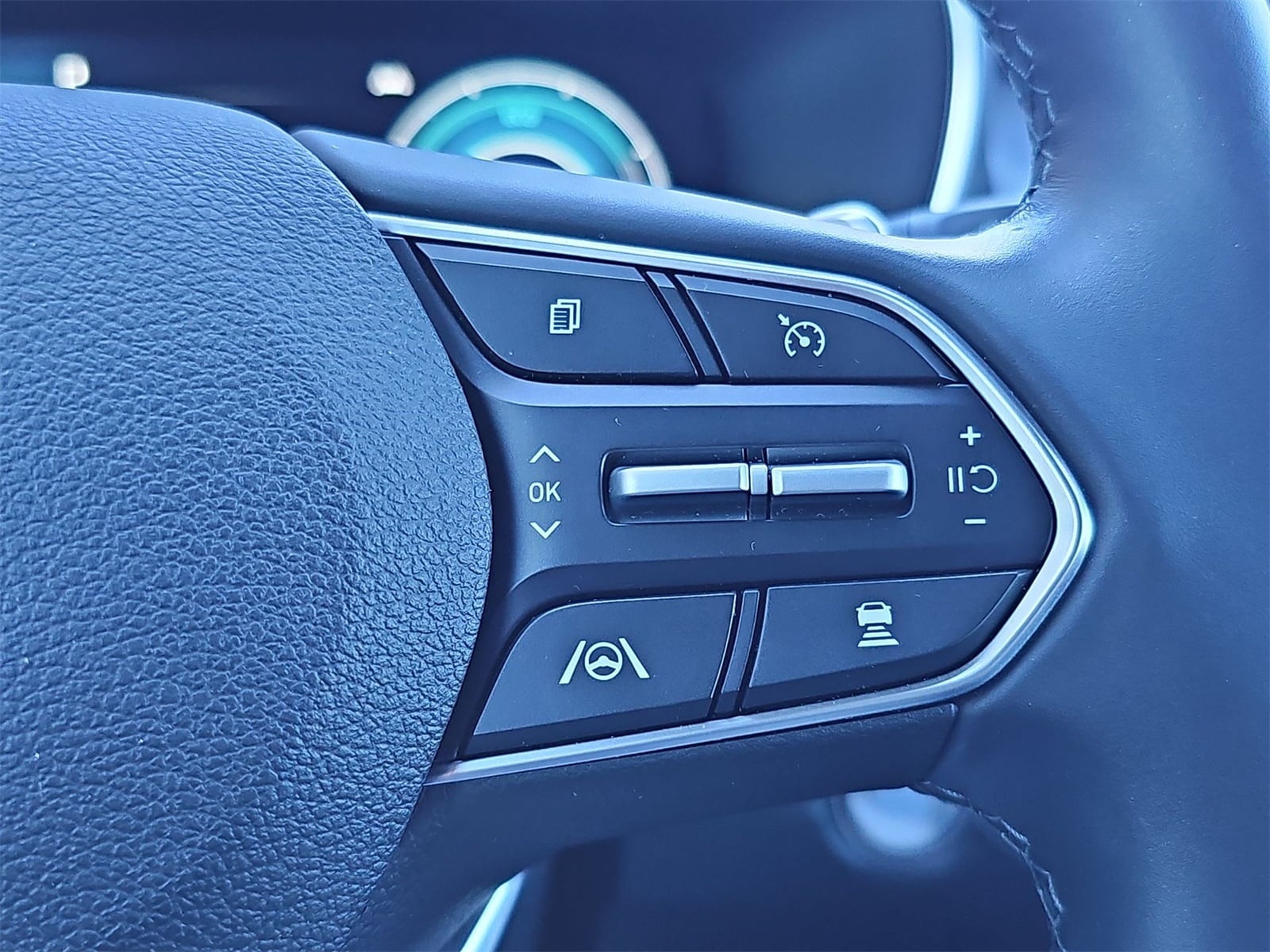 Thumbnail: 2022 Hyundai Santa Fe - 27