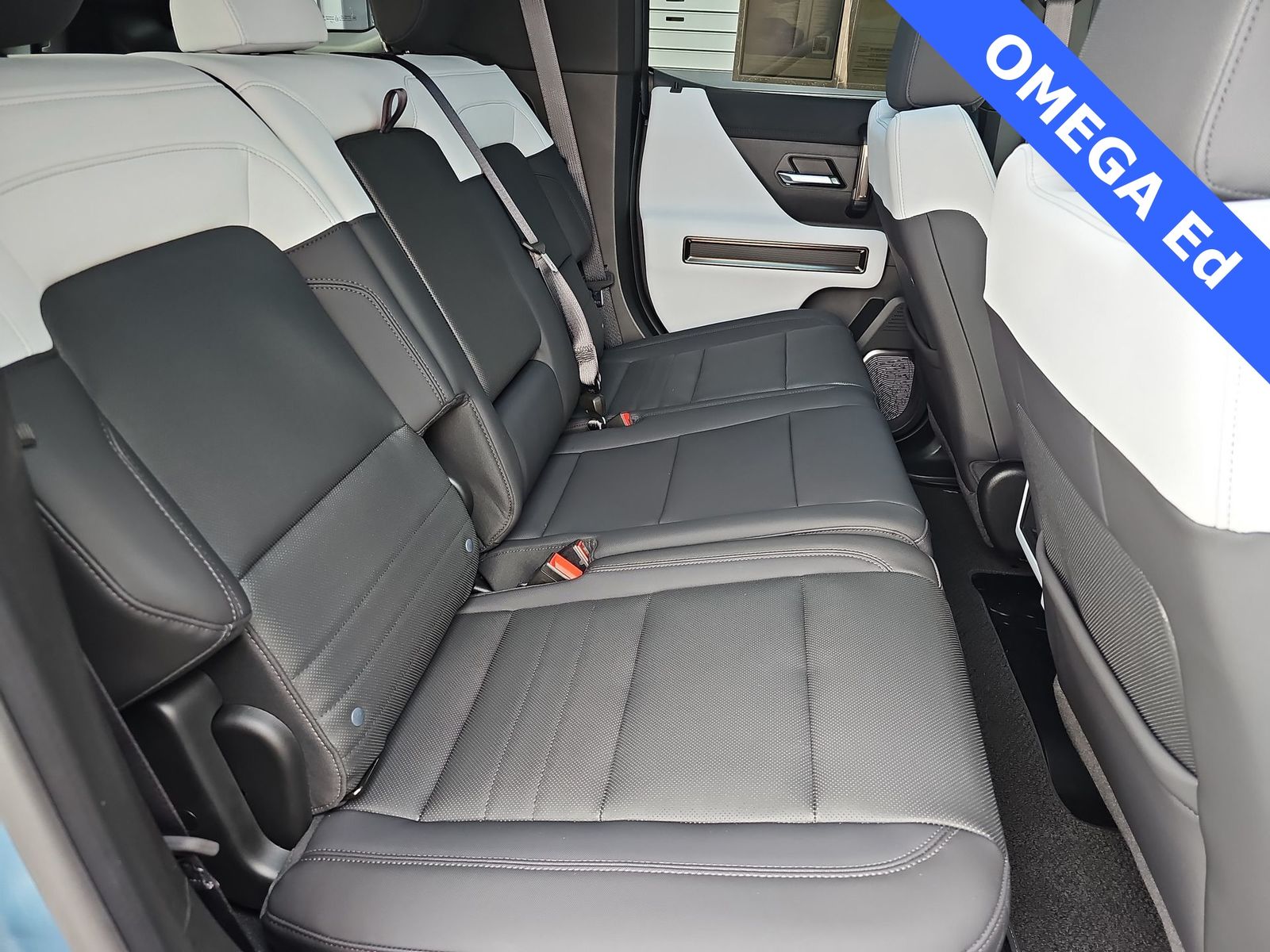 Thumbnail: 2024 GMC Hummer EV - 17