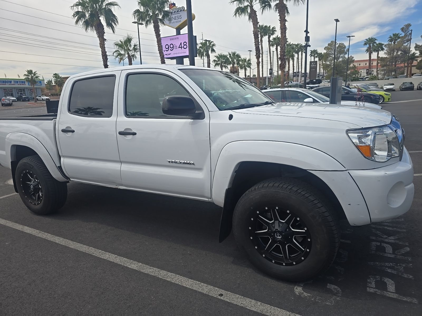 Thumbnail: 2011 Toyota Tacoma - 3