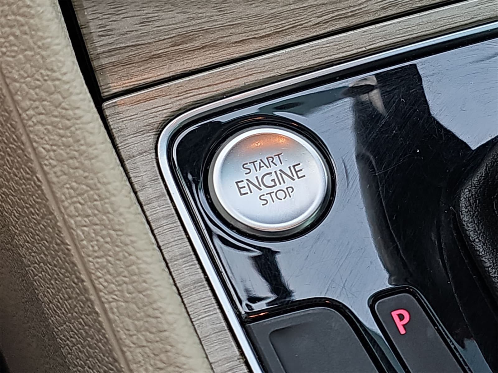 Thumbnail: 2017 Volkswagen Passat - 24