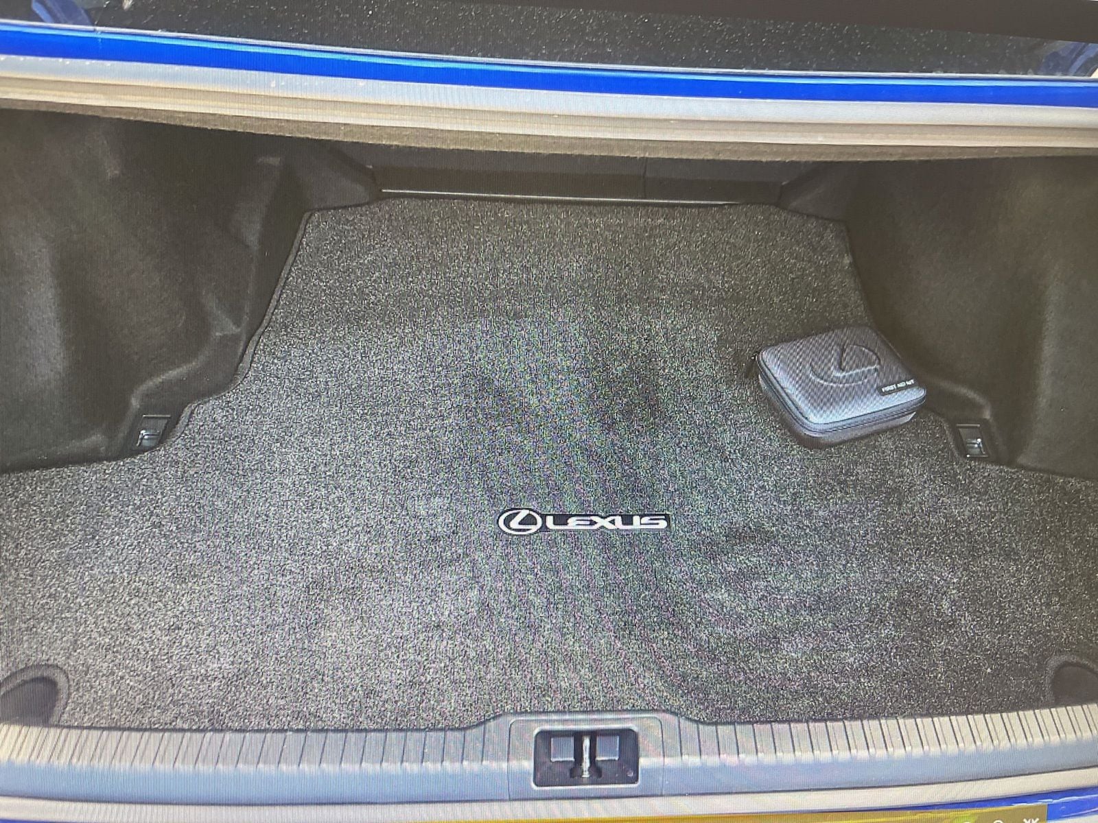 Thumbnail: 2025 Lexus IS - 18