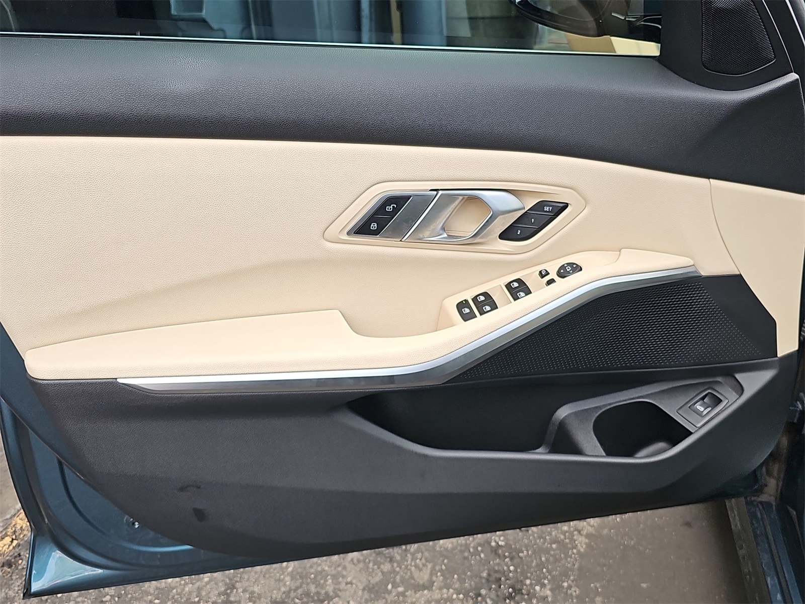 Thumbnail: 2021 BMW 3 Series - 27