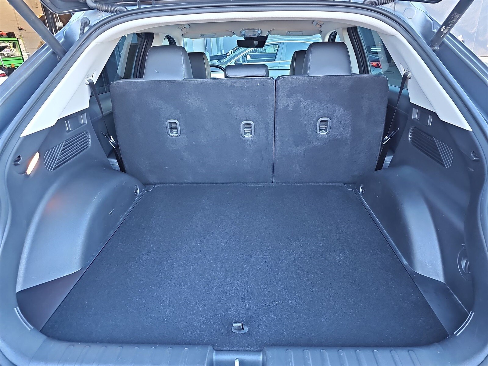 Thumbnail: 2023 Hyundai Ioniq 5 - 23