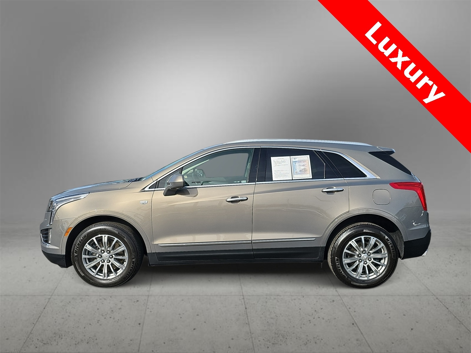 Thumbnail: 2019 Cadillac XT5 - 5