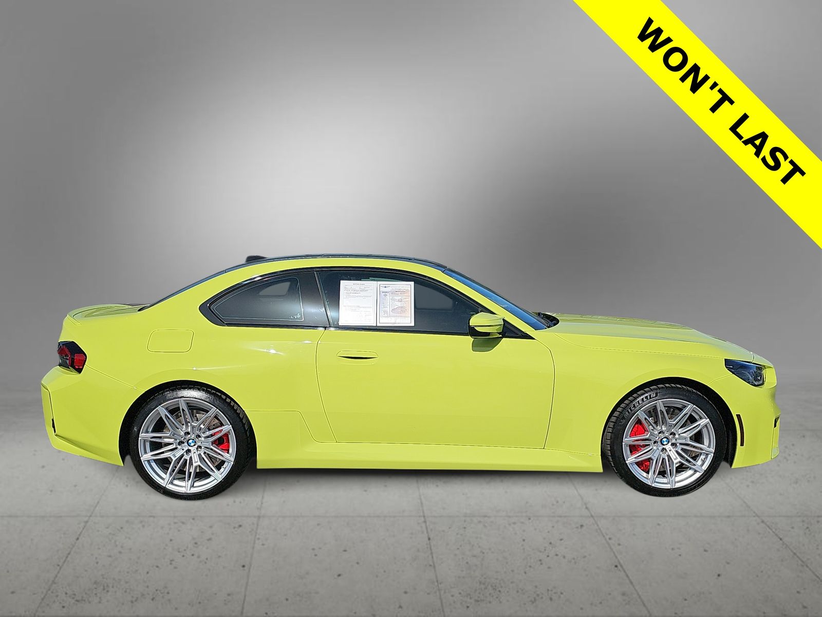 Thumbnail: 2025 BMW M2 - 9