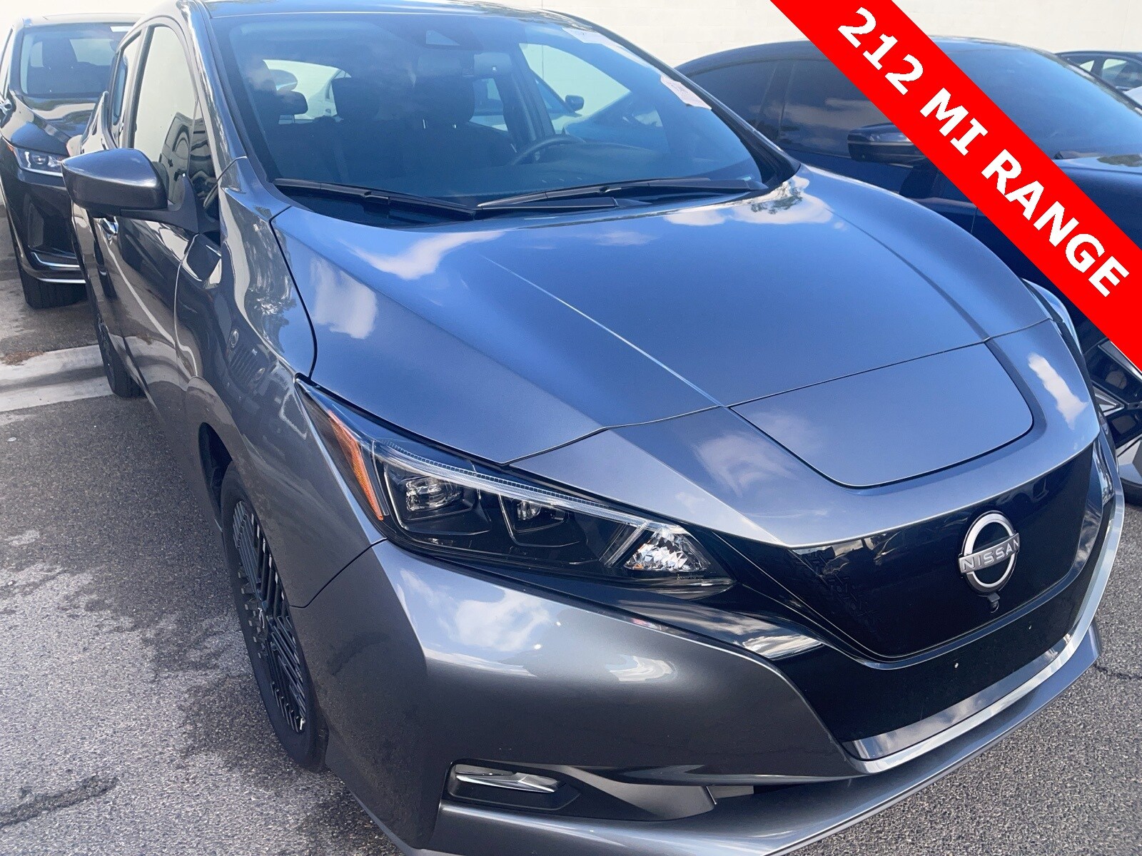 2024 Nissan Leaf SV photo 2