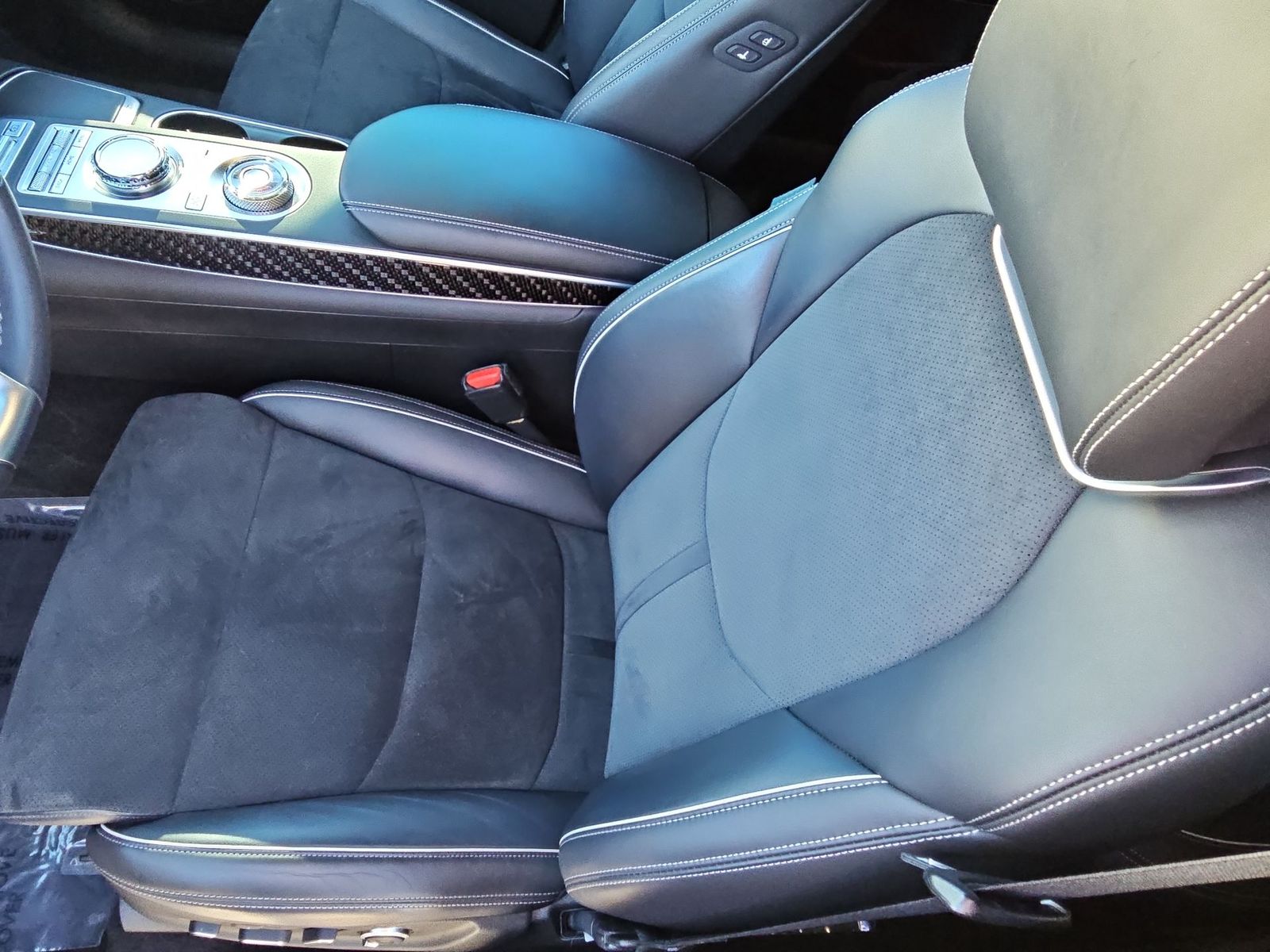 Thumbnail: 2022 Genesis GV70 - 19