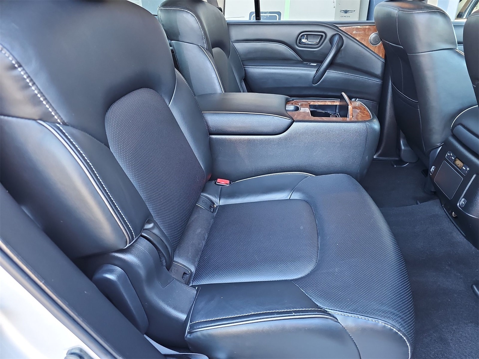 Thumbnail: 2019 INFINITI QX80 - 17