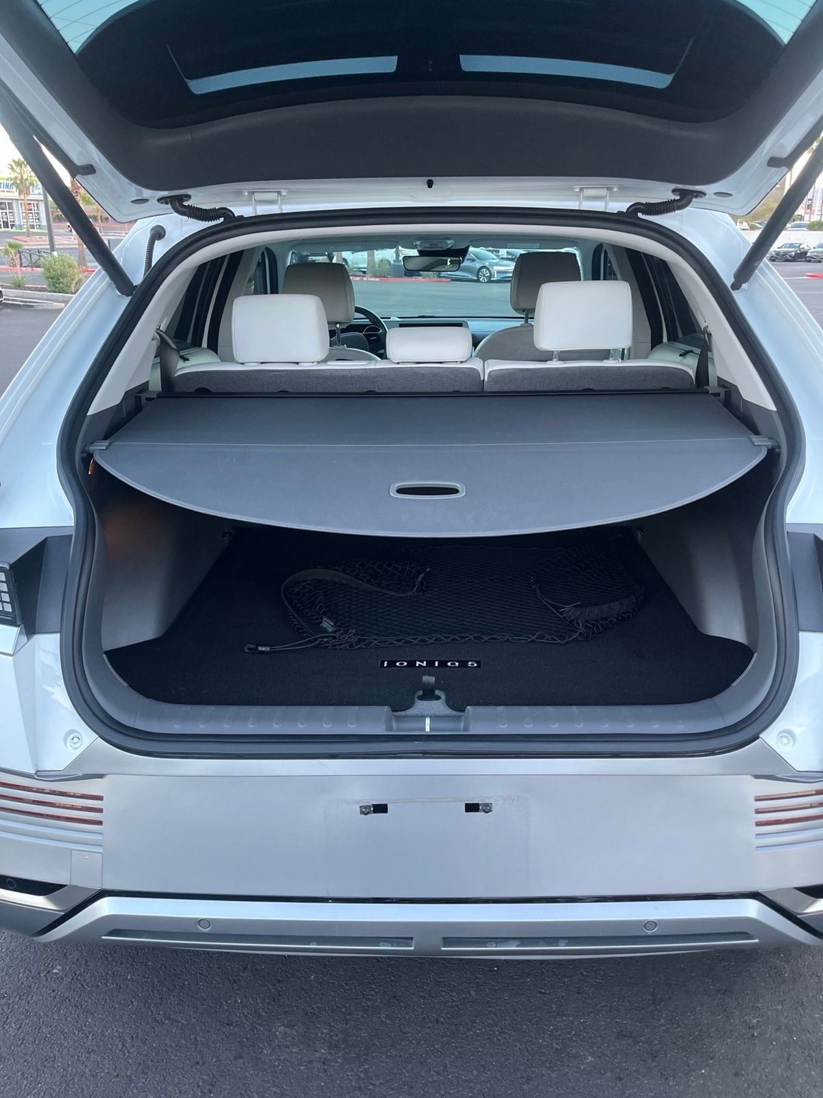 Thumbnail: 2022 Hyundai Ioniq 5 - 13