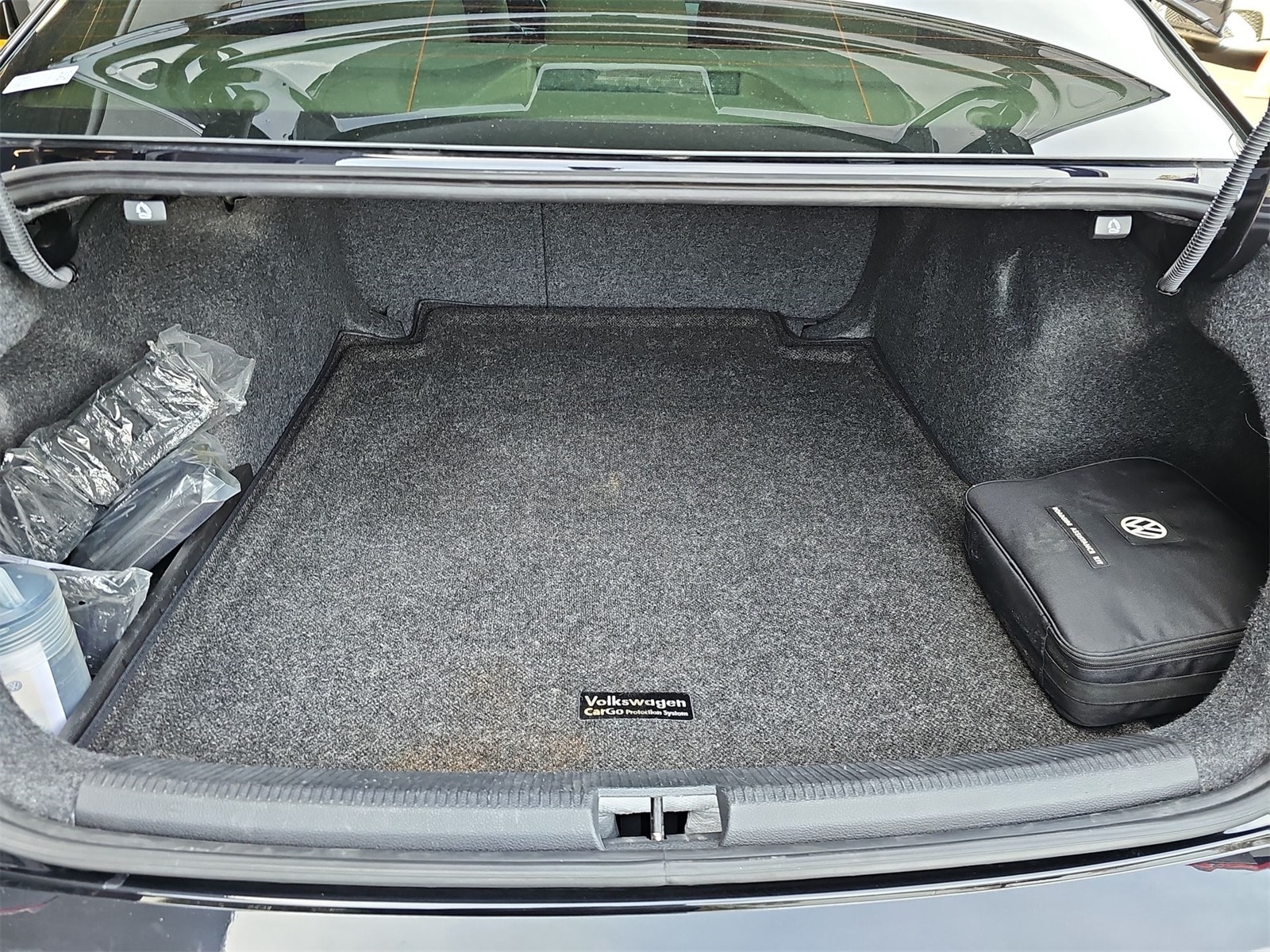 Thumbnail: 2017 Volkswagen Passat - 23