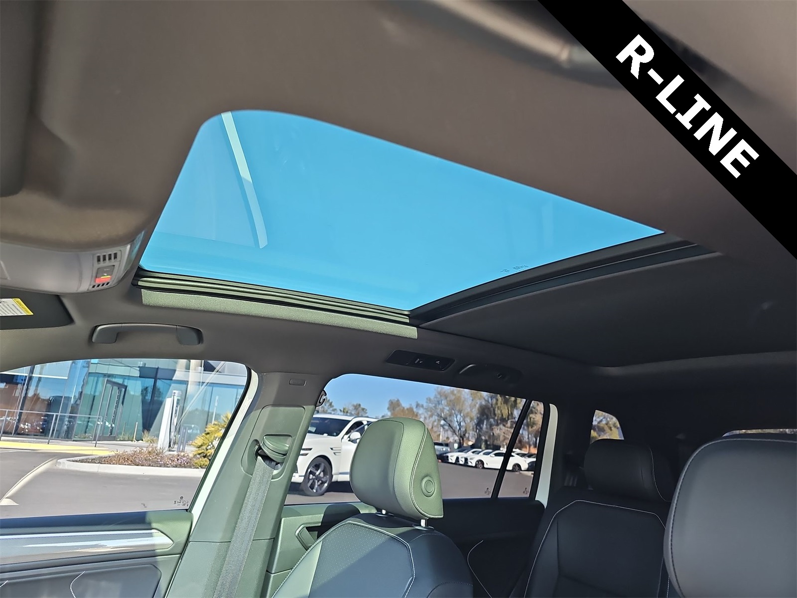 Thumbnail: 2024 Volkswagen Tiguan - 27