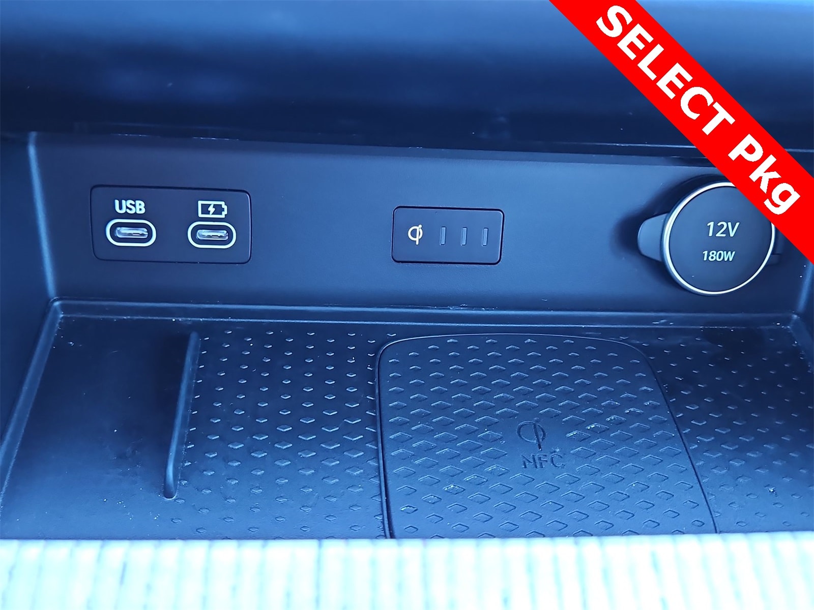 Thumbnail: 2025 Genesis GV80 - 30