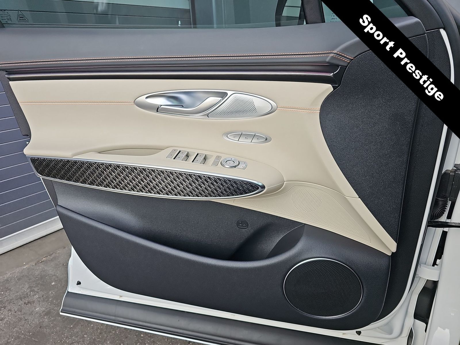 Thumbnail: 2026 Genesis GV70 - 28