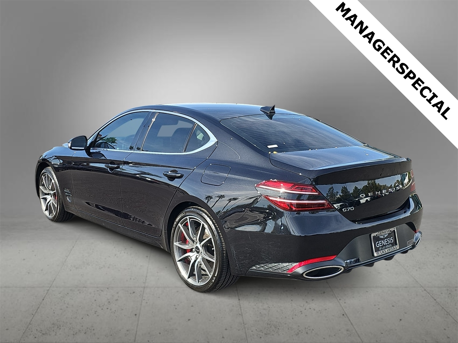 Thumbnail: 2025 Genesis G70 - 6