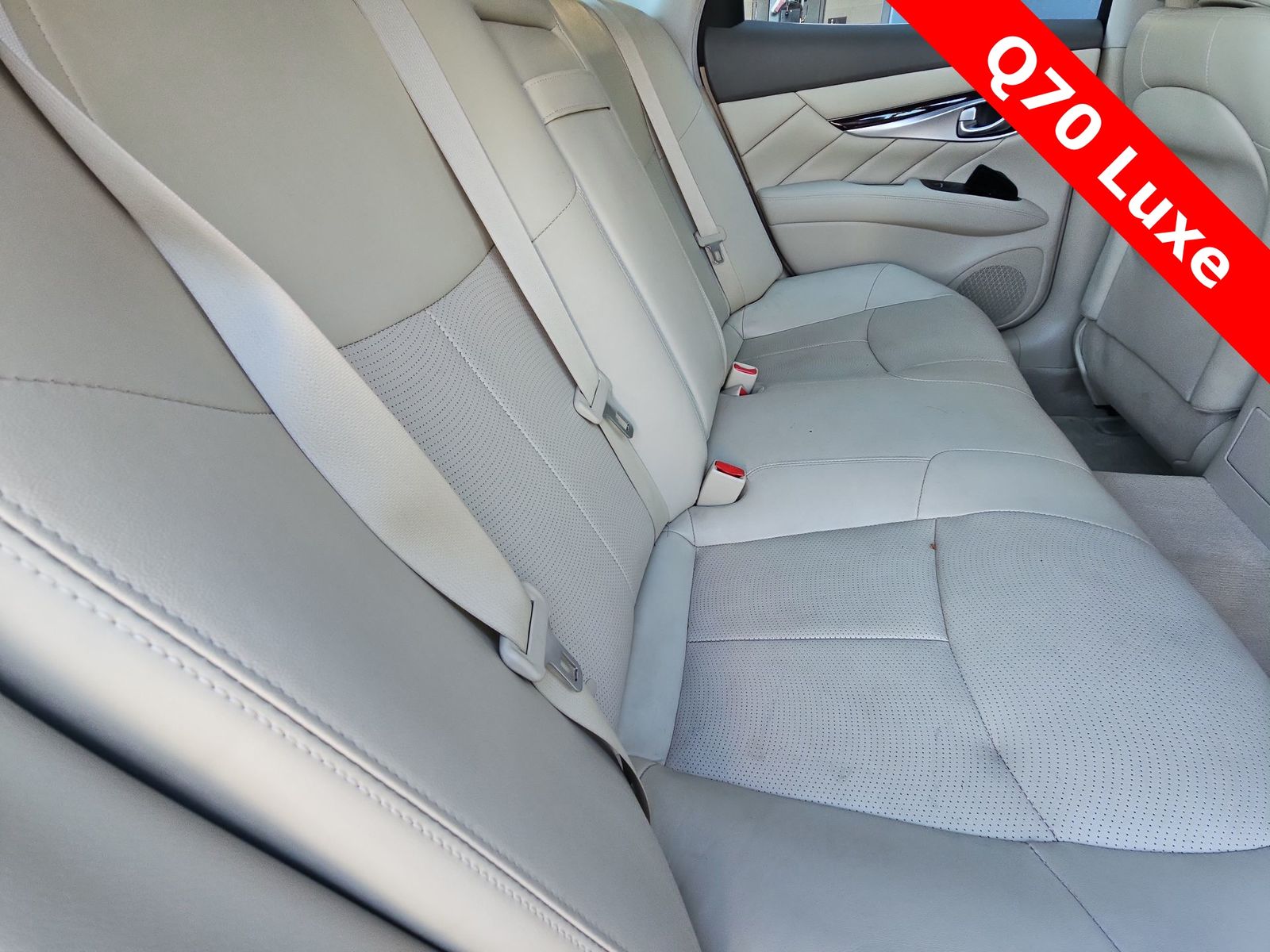 Thumbnail: 2019 INFINITI Q70 - 16