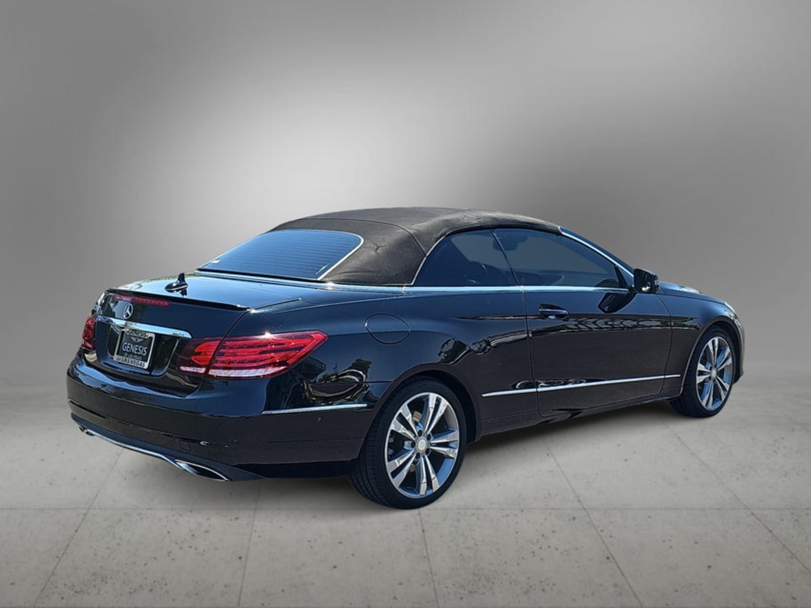 Thumbnail: 2014 Mercedes-Benz E-Class - 9