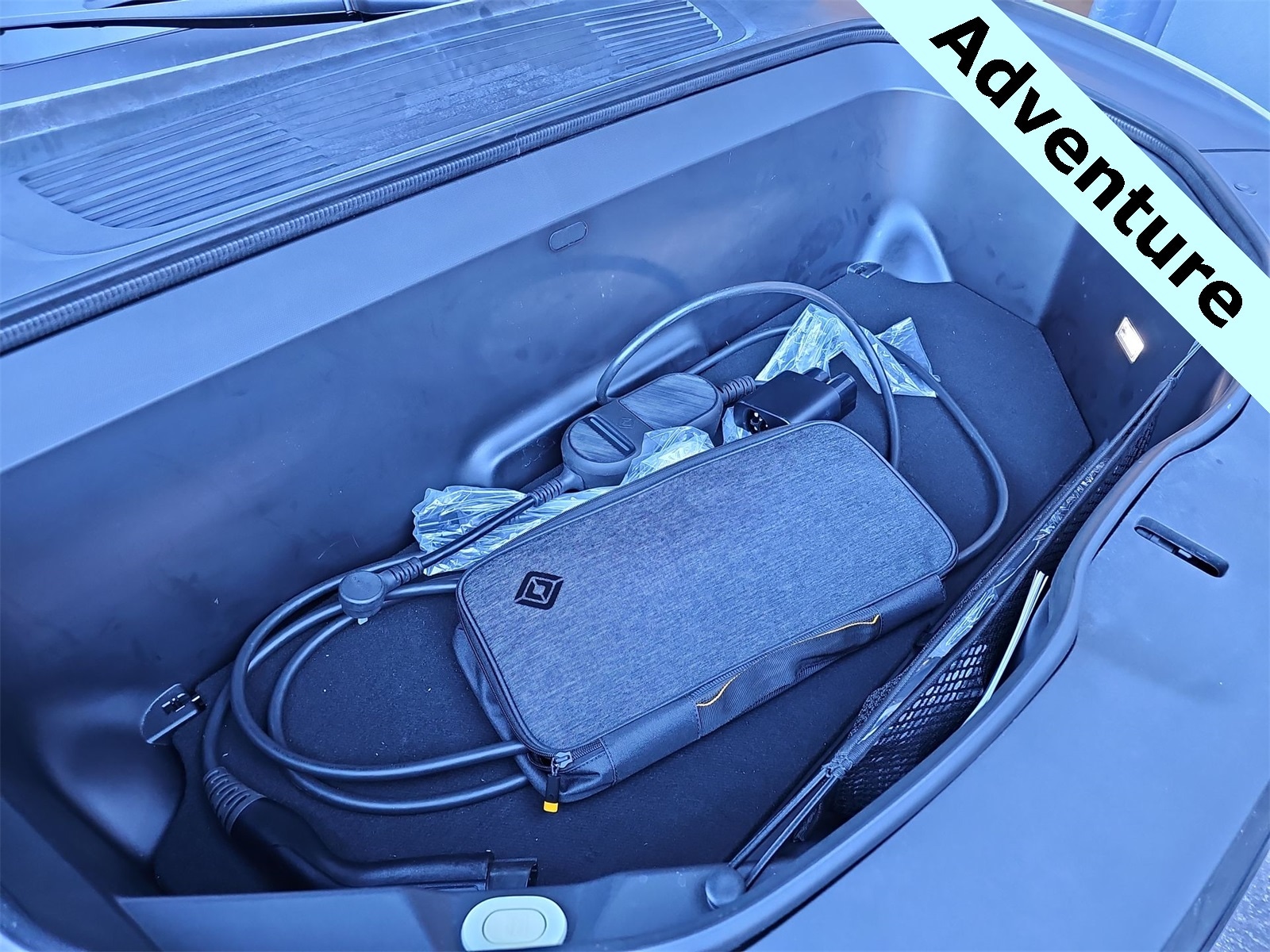 Thumbnail: 2023 Rivian R1S - 13