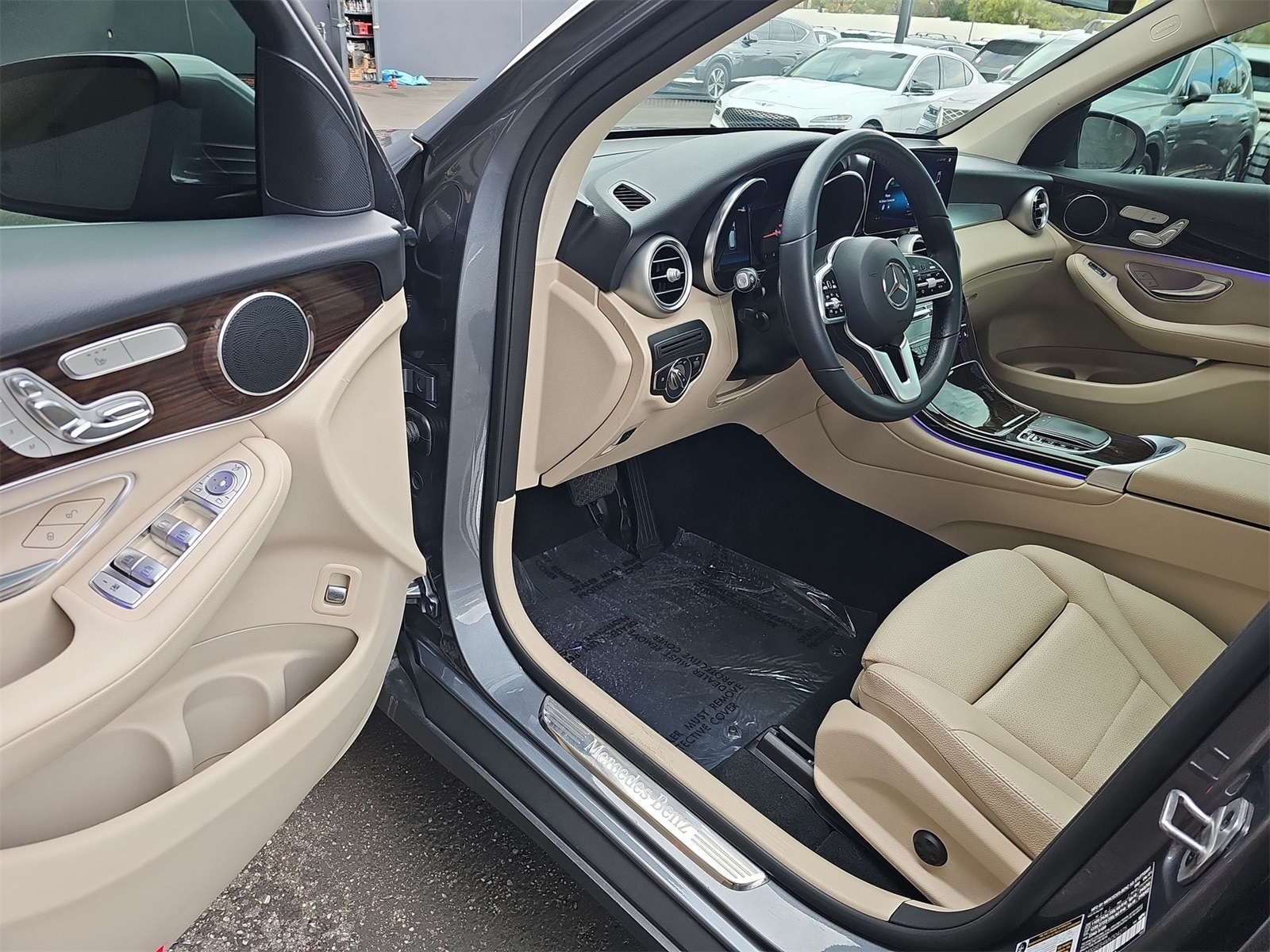 Thumbnail: 2021 Mercedes-Benz GLC - 10