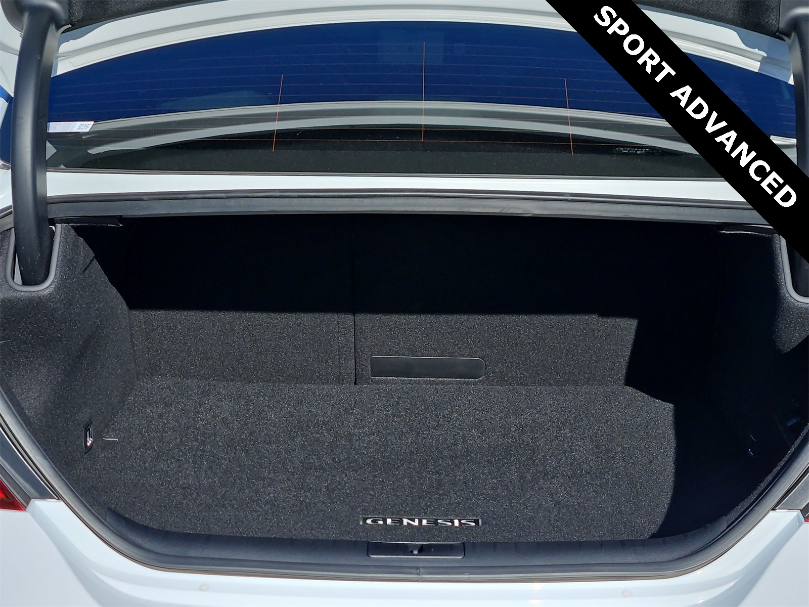 Thumbnail: 2023 Genesis G70 - 23