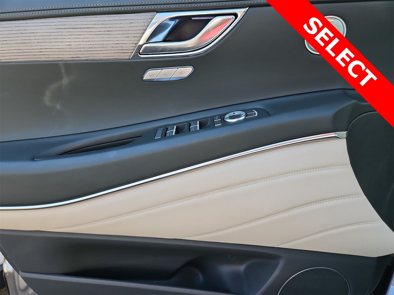 Thumbnail: 2025 Genesis GV80 - 30