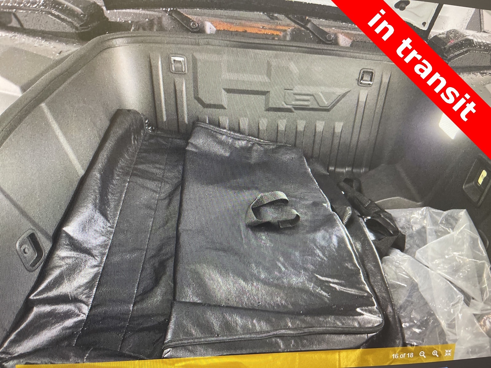 Thumbnail: 2023 GMC Hummer EV - 14