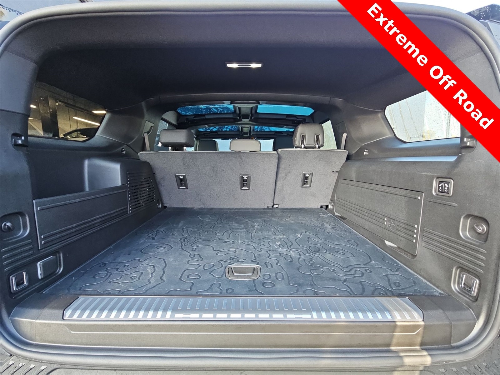 Thumbnail: 2024 GMC Hummer EV - 23