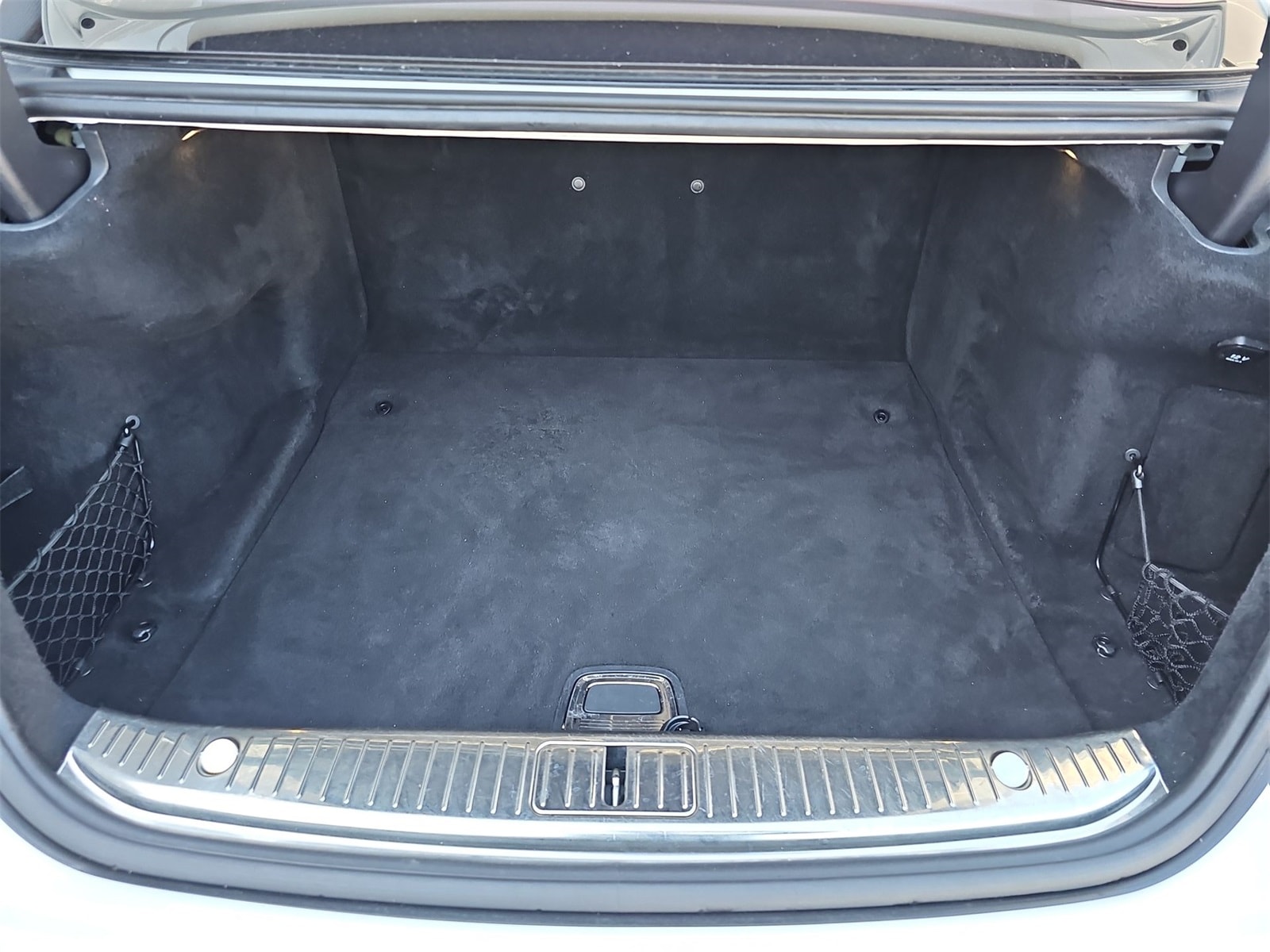 Thumbnail: 2015 Mercedes-Benz S-Class - 22