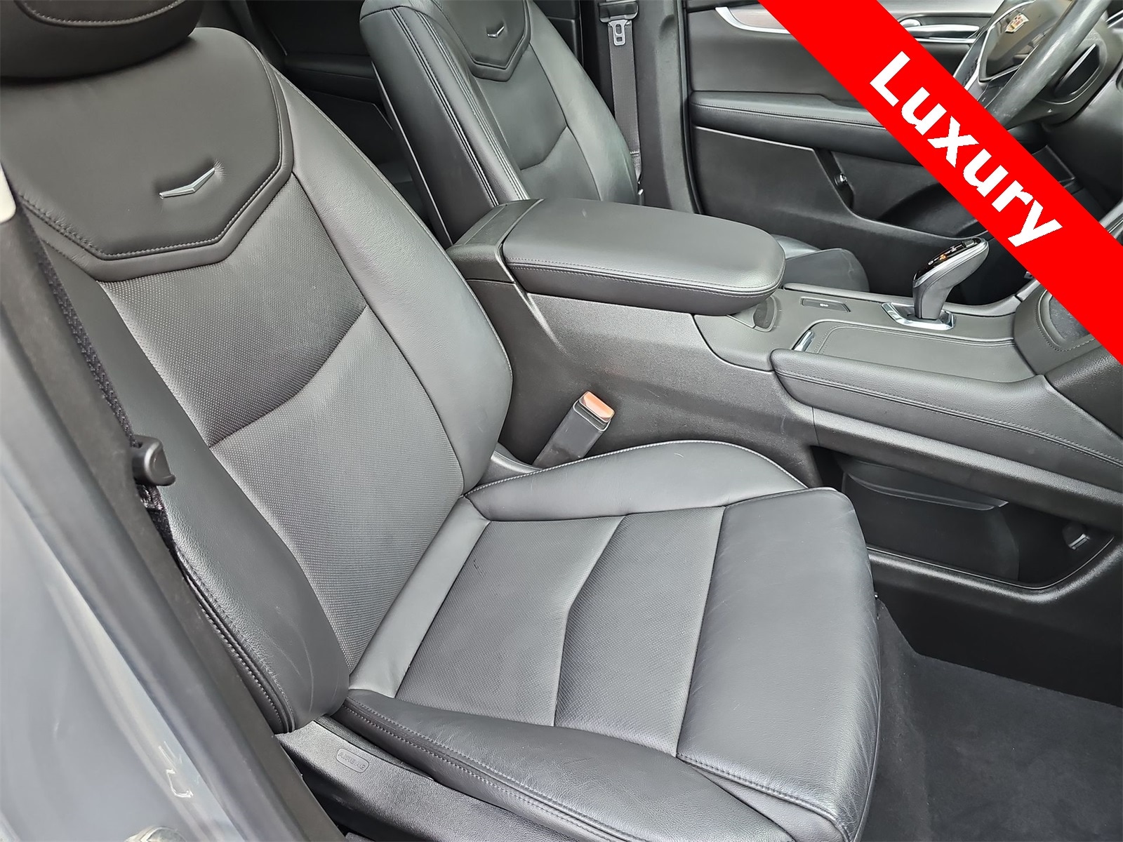 Thumbnail: 2019 Cadillac XT5 - 18