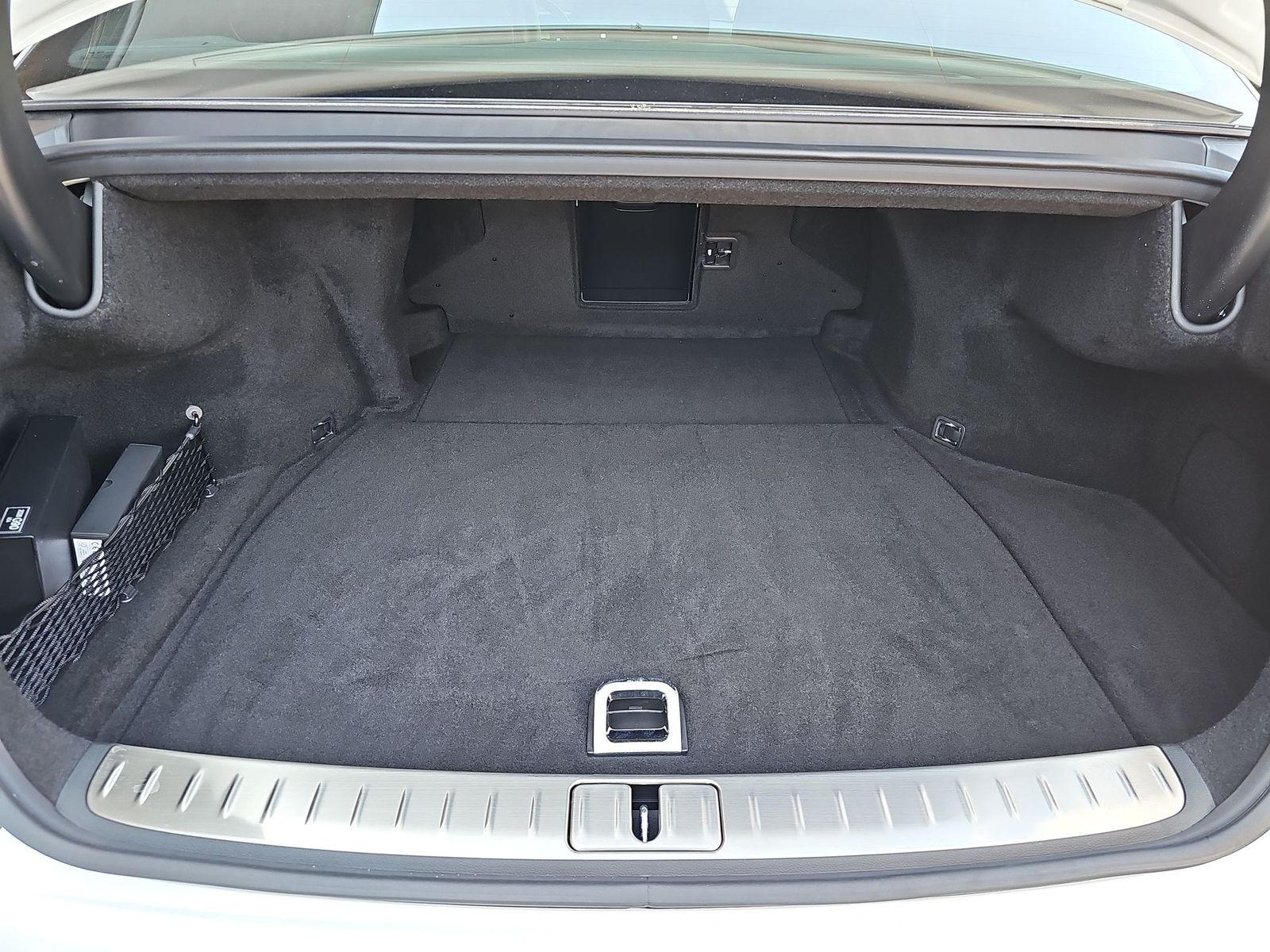 Thumbnail: 2026 Genesis G90 - 23