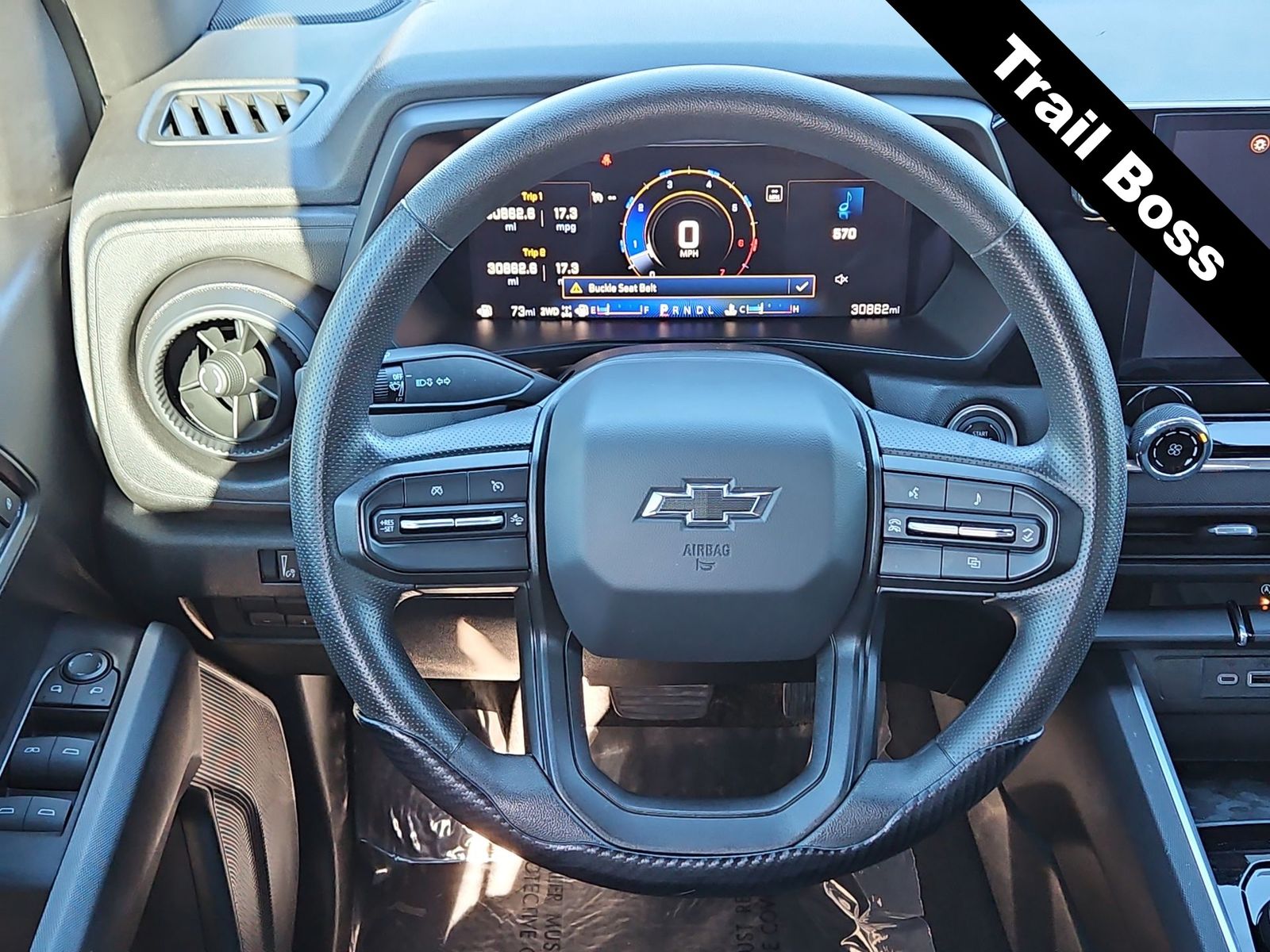 Thumbnail: 2024 Chevrolet Colorado - 19