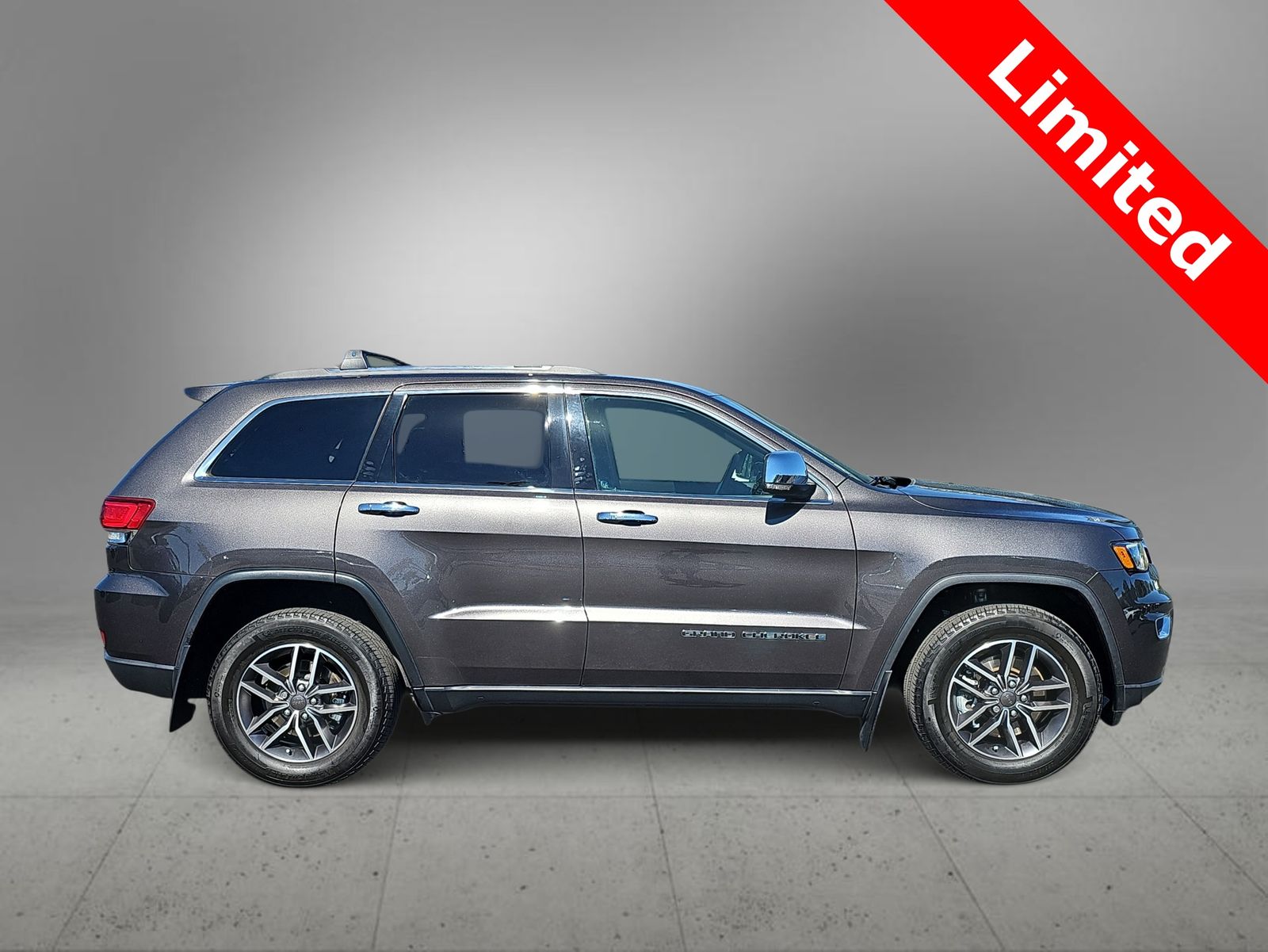 Thumbnail: 2021 Jeep Grand Cherokee - 9