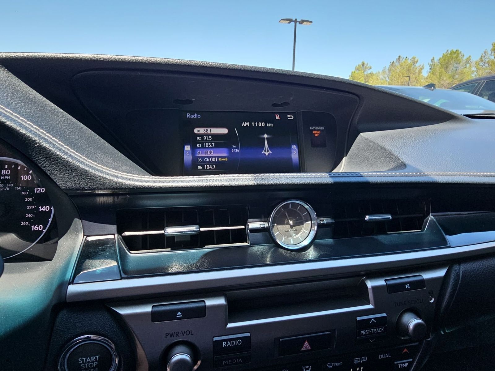 Thumbnail: 2015 Lexus ES - 21