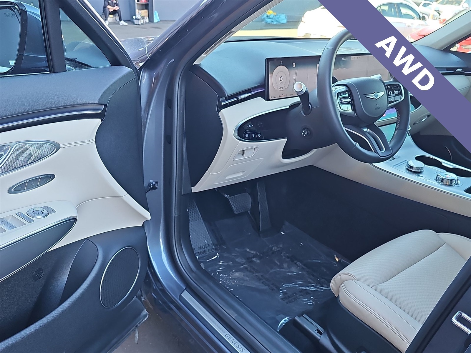 Thumbnail: 2026 Genesis GV70 - 10