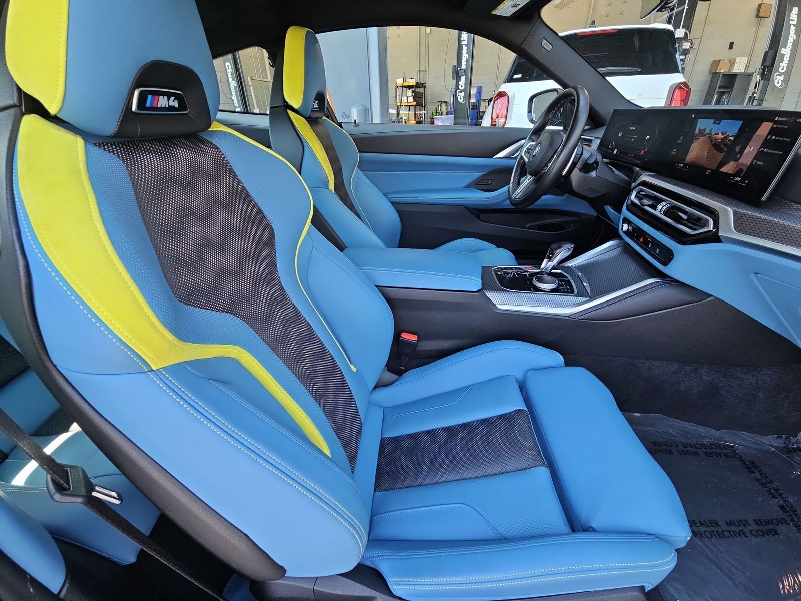 Thumbnail: 2024 BMW M4 - 17