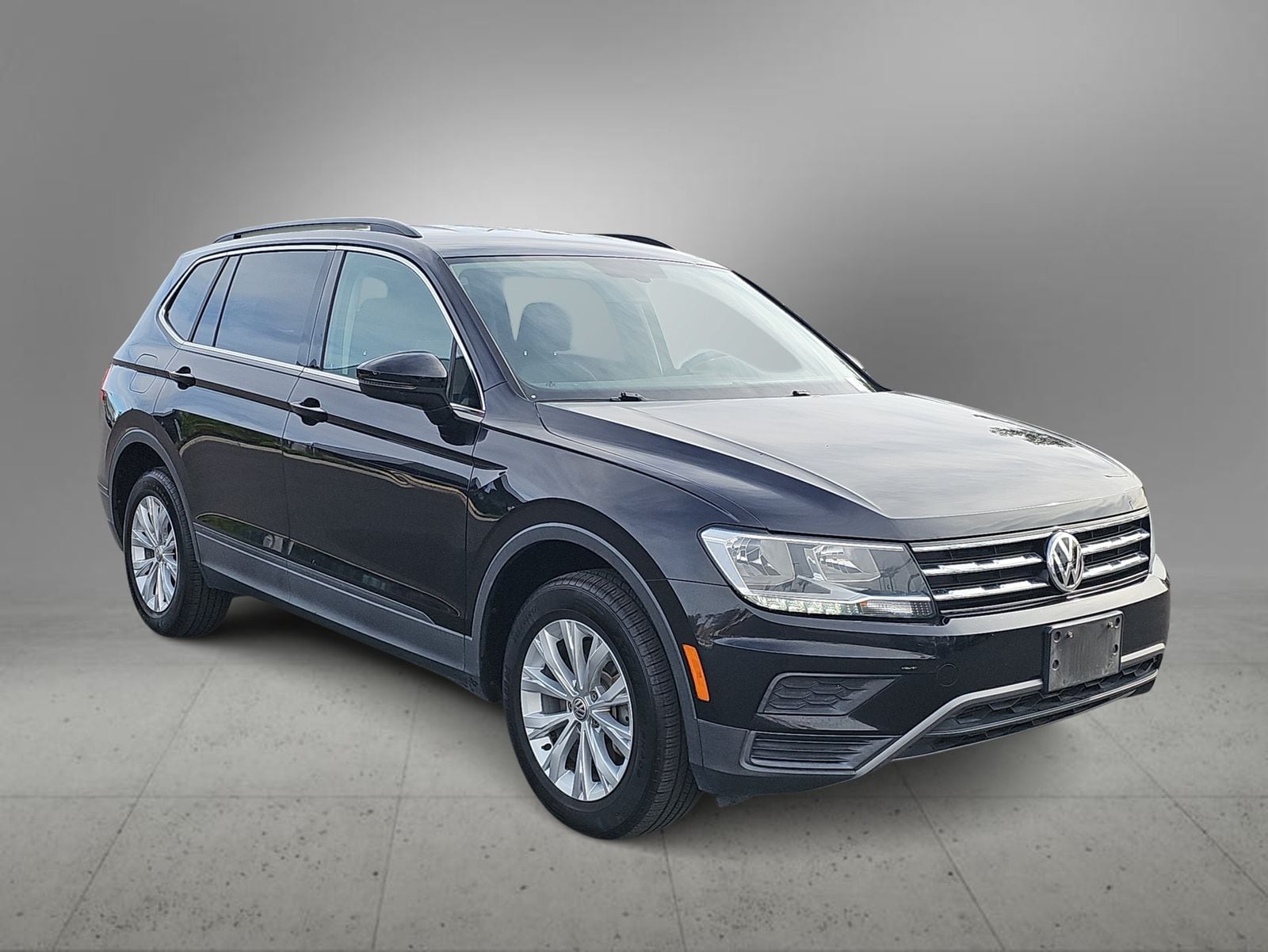 Thumbnail: 2019 Volkswagen Tiguan - 2