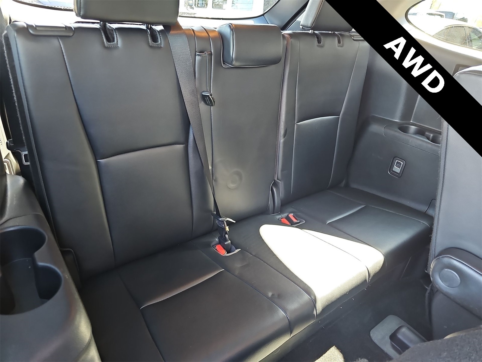 Thumbnail: 2023 Toyota Highlander - 29