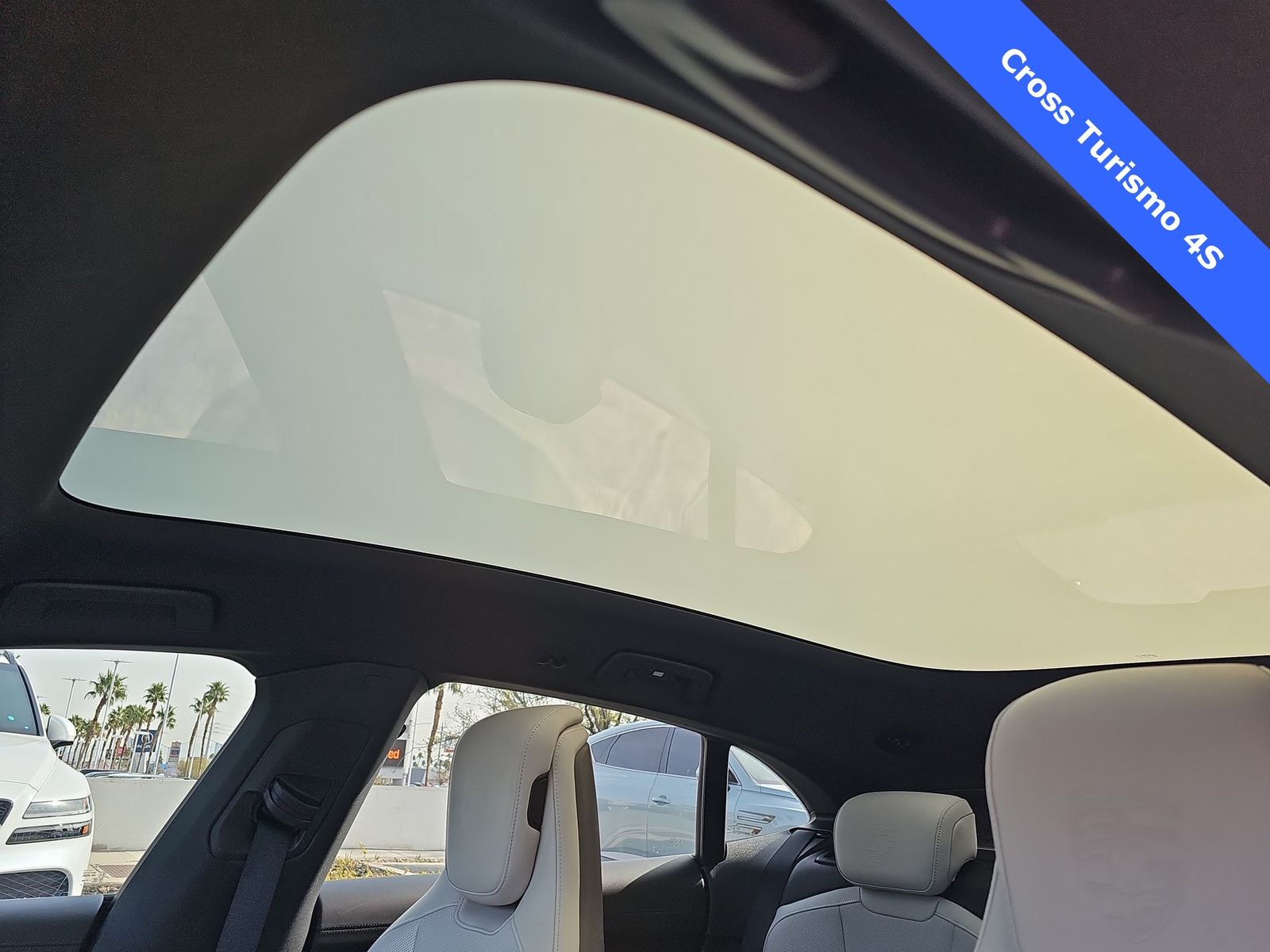 Thumbnail: 2023 Porsche Taycan - 27