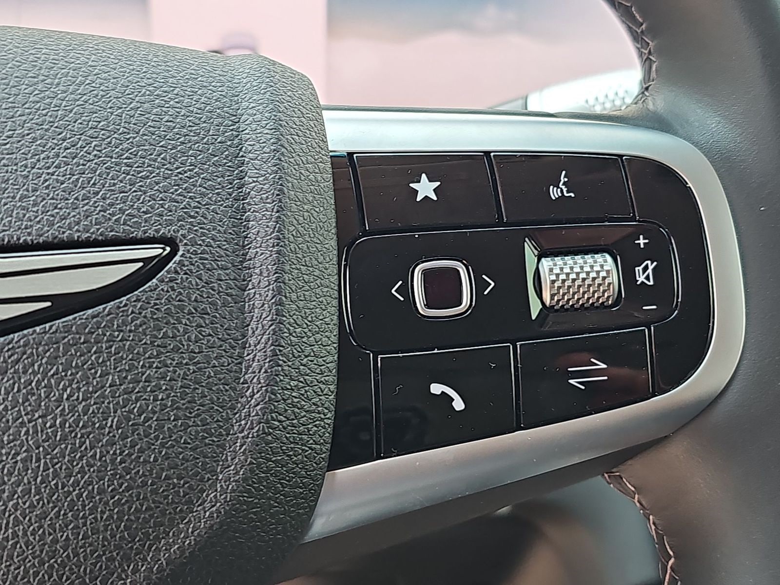 Thumbnail: 2025 Genesis GV80 - 28