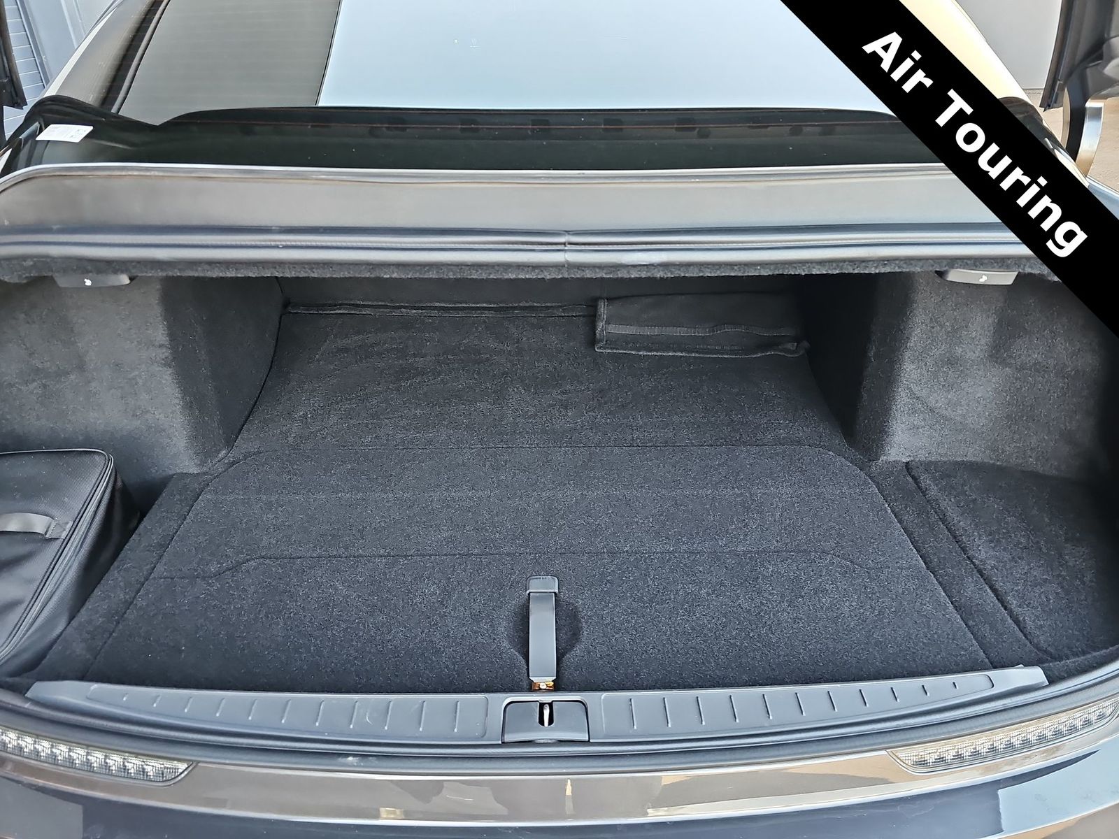 Thumbnail: 2024 Lucid Air - 23