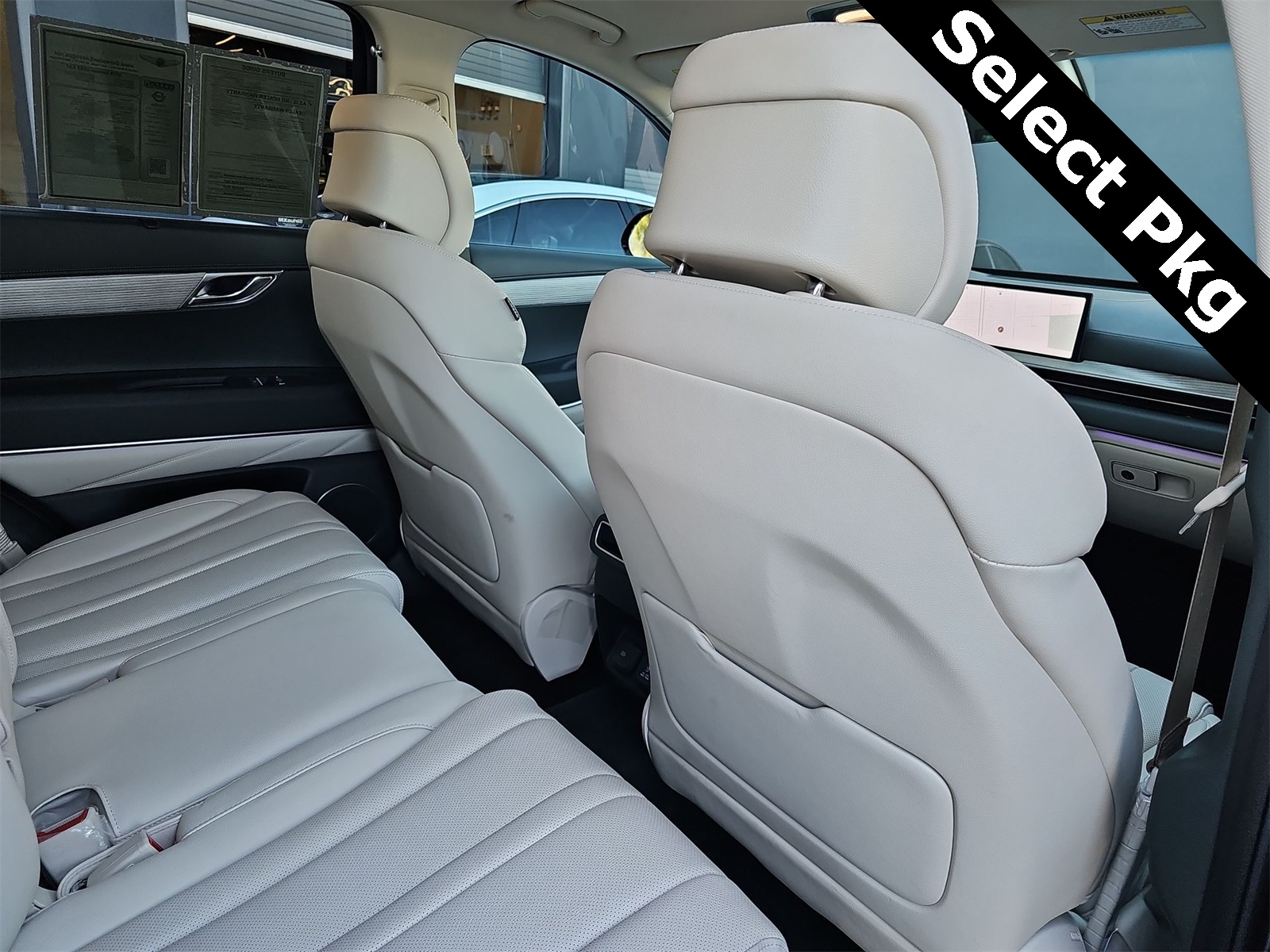 Thumbnail: 2025 Genesis GV80 - 16