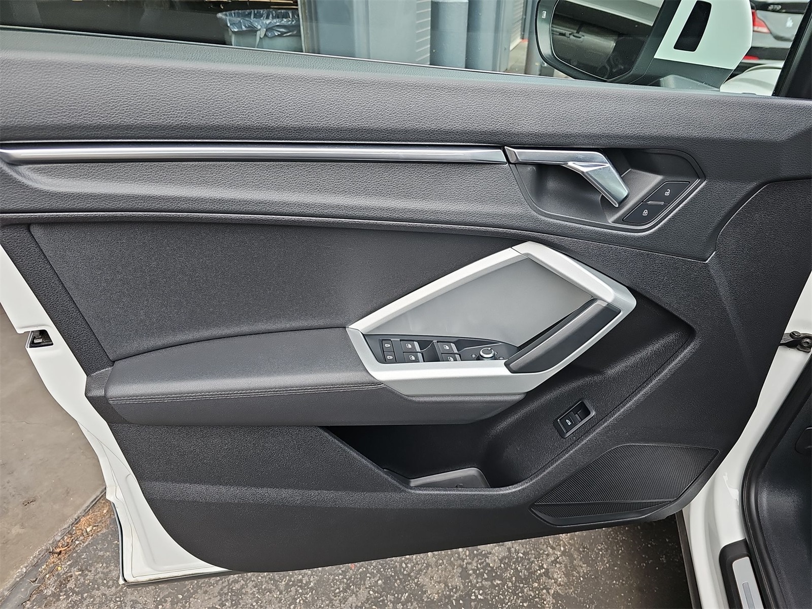 Thumbnail: 2021 Audi Q3 - 28