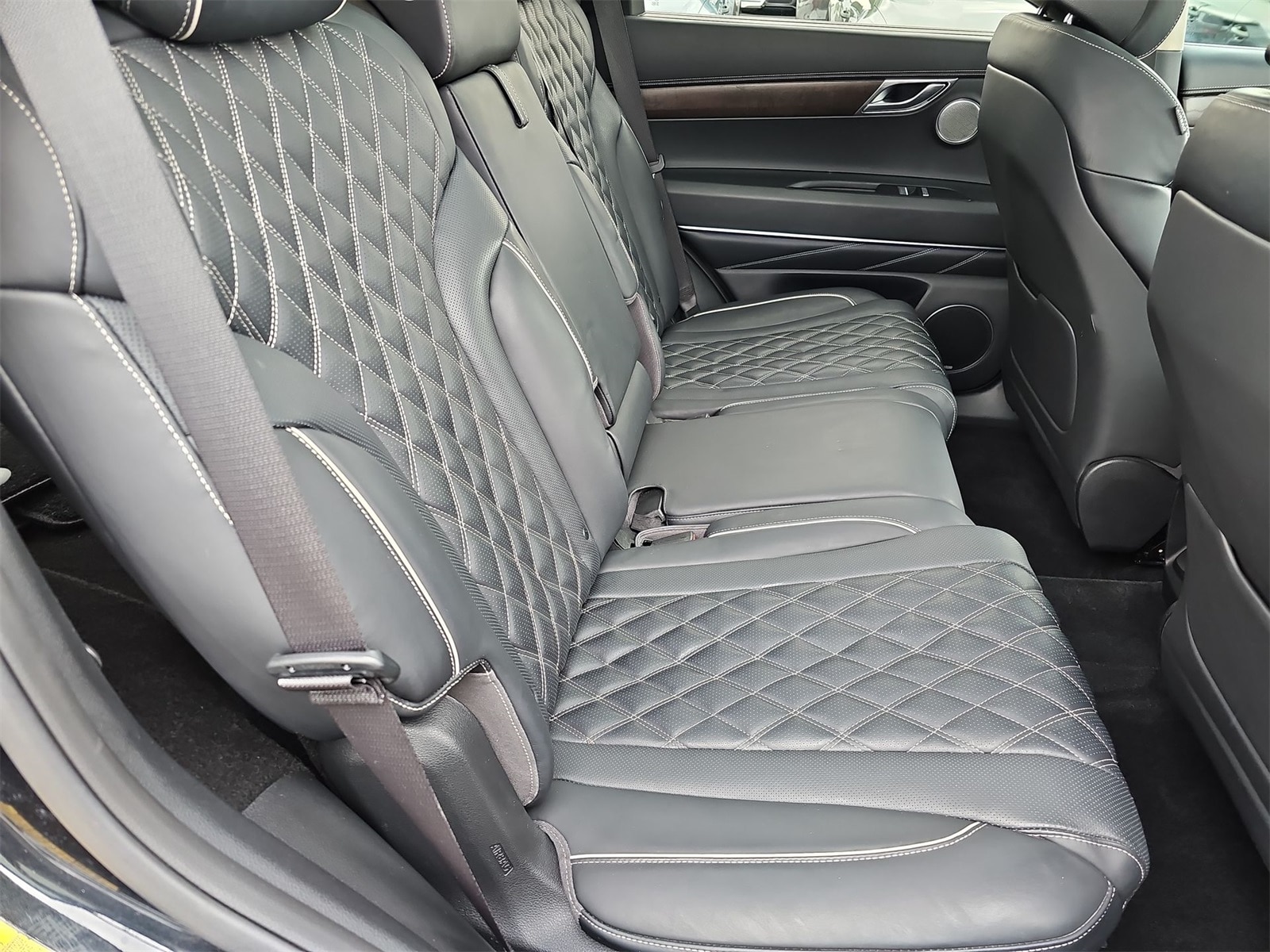 Thumbnail: 2021 Genesis GV80 - 17