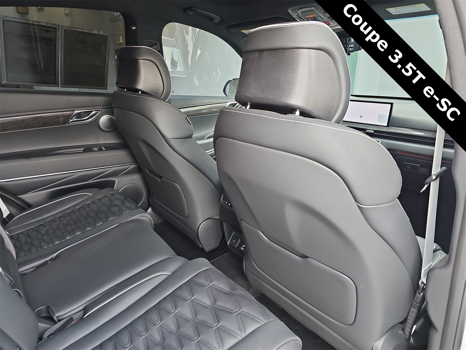 Thumbnail: 2025 Genesis GV80 - 16